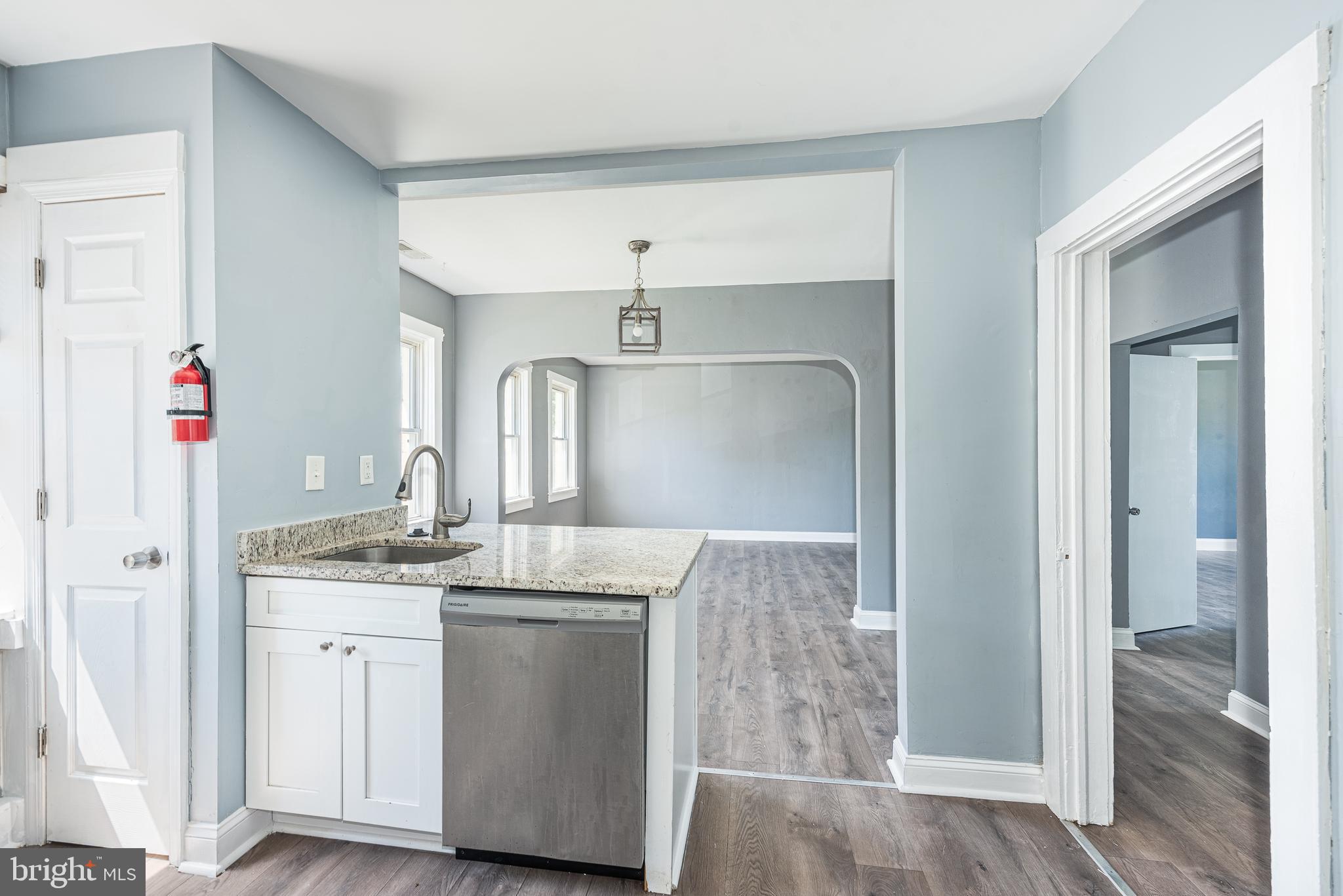 MIDDLE RIVER - Residential Lease