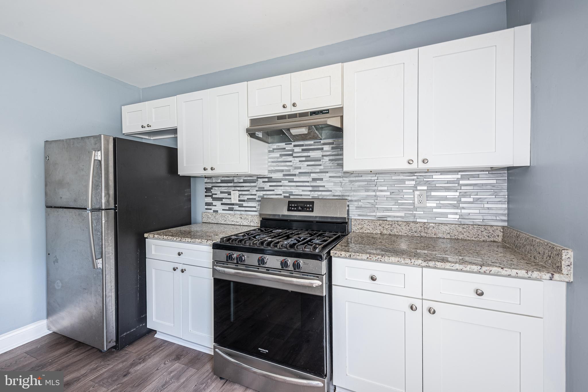 MIDDLE RIVER - Residential Lease