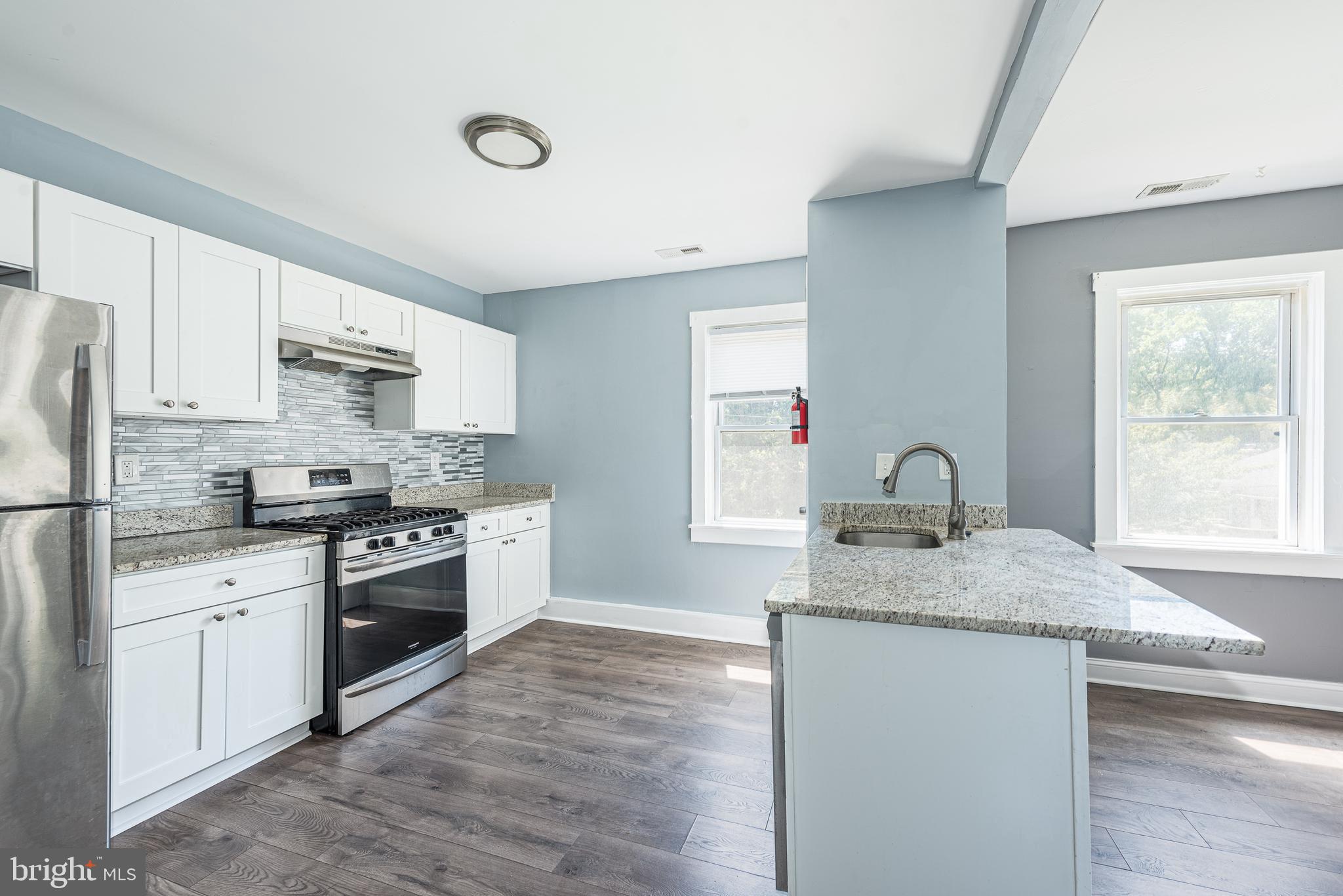 MIDDLE RIVER - Residential Lease