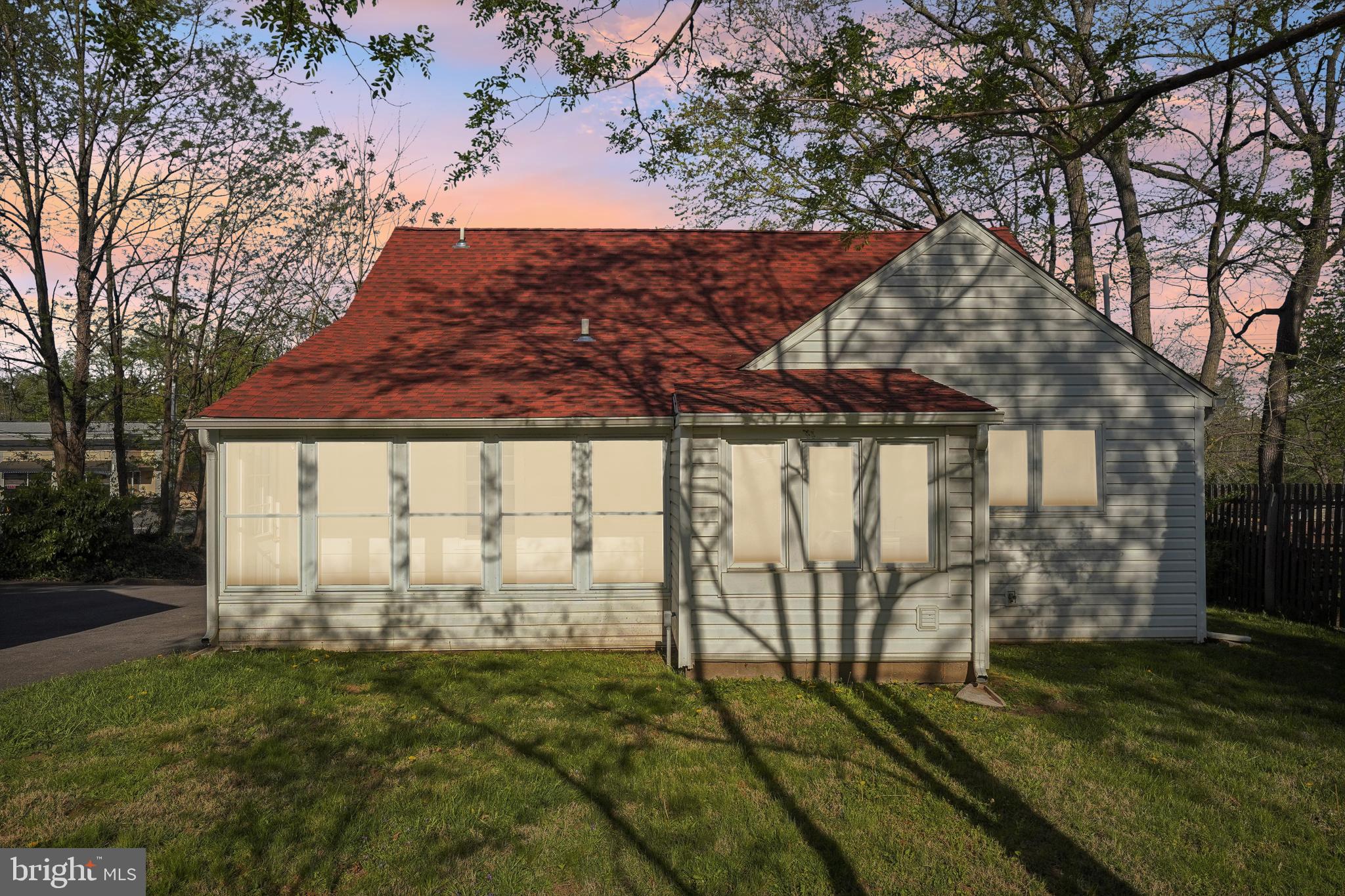 HUNTERS RUN - Residential