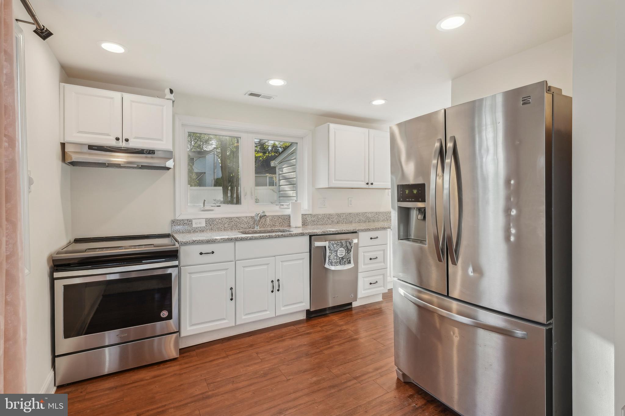 HUNTERS RUN - Residential