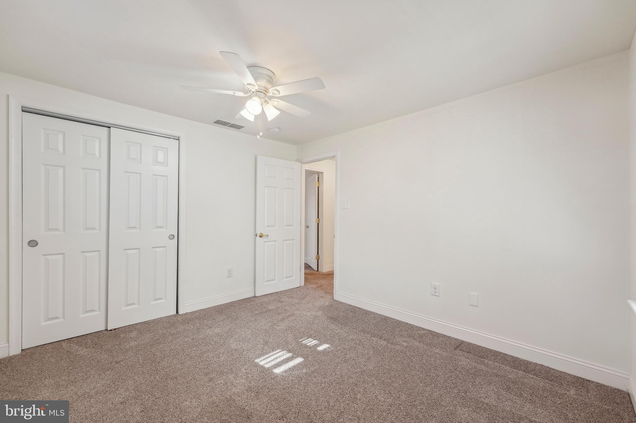 HUNTERS RUN - Residential