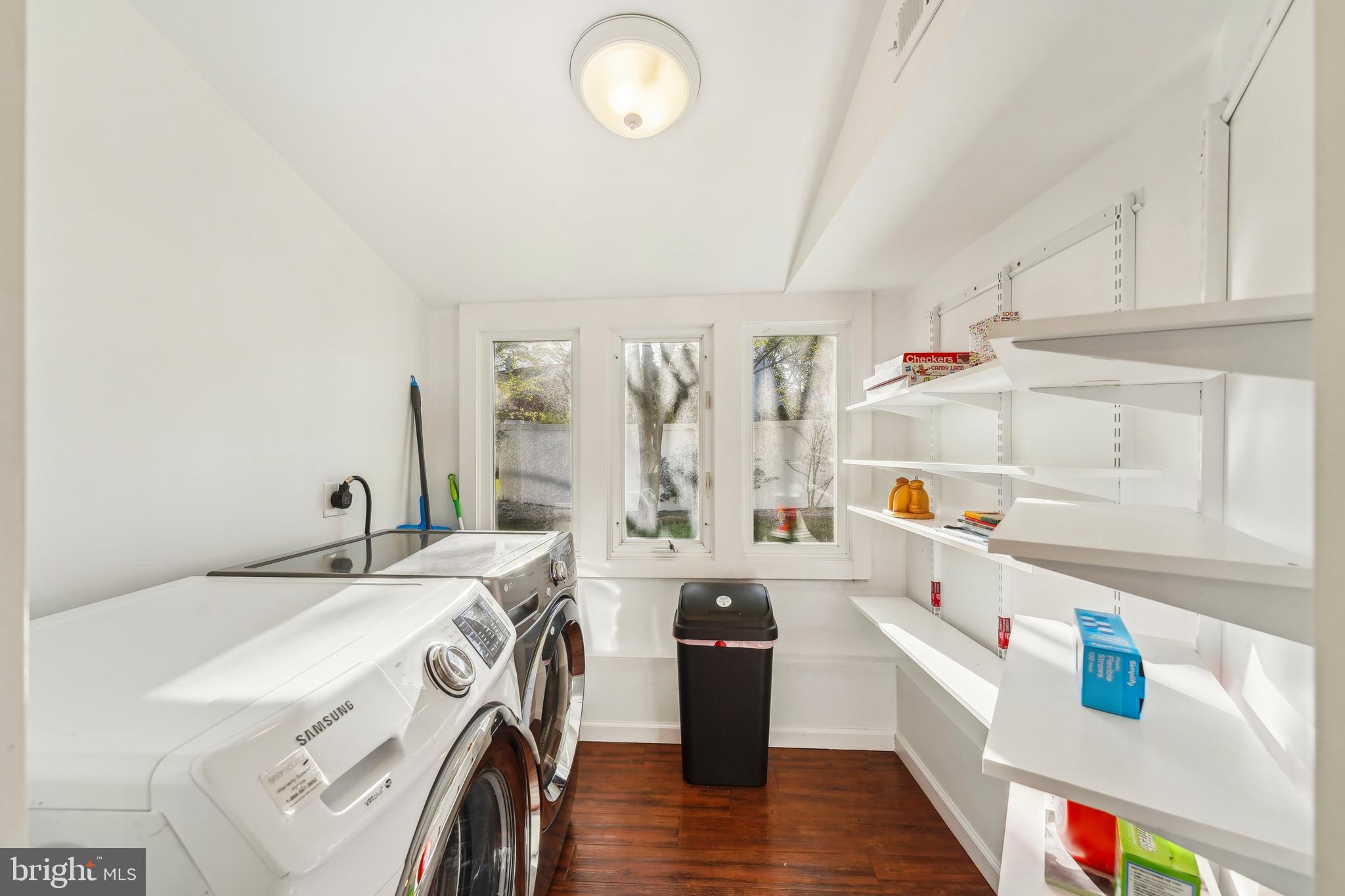 HUNTERS RUN - Residential