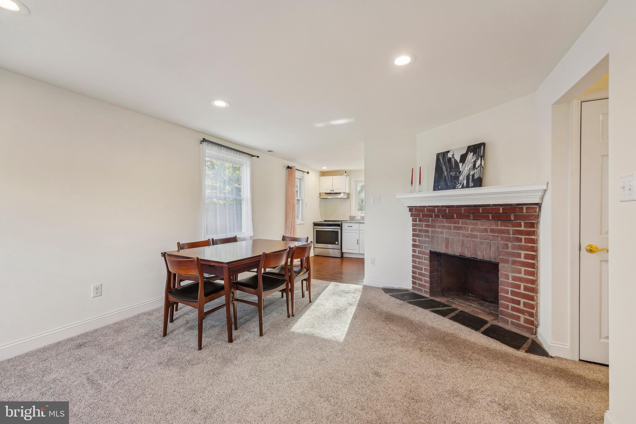 HUNTERS RUN - Residential