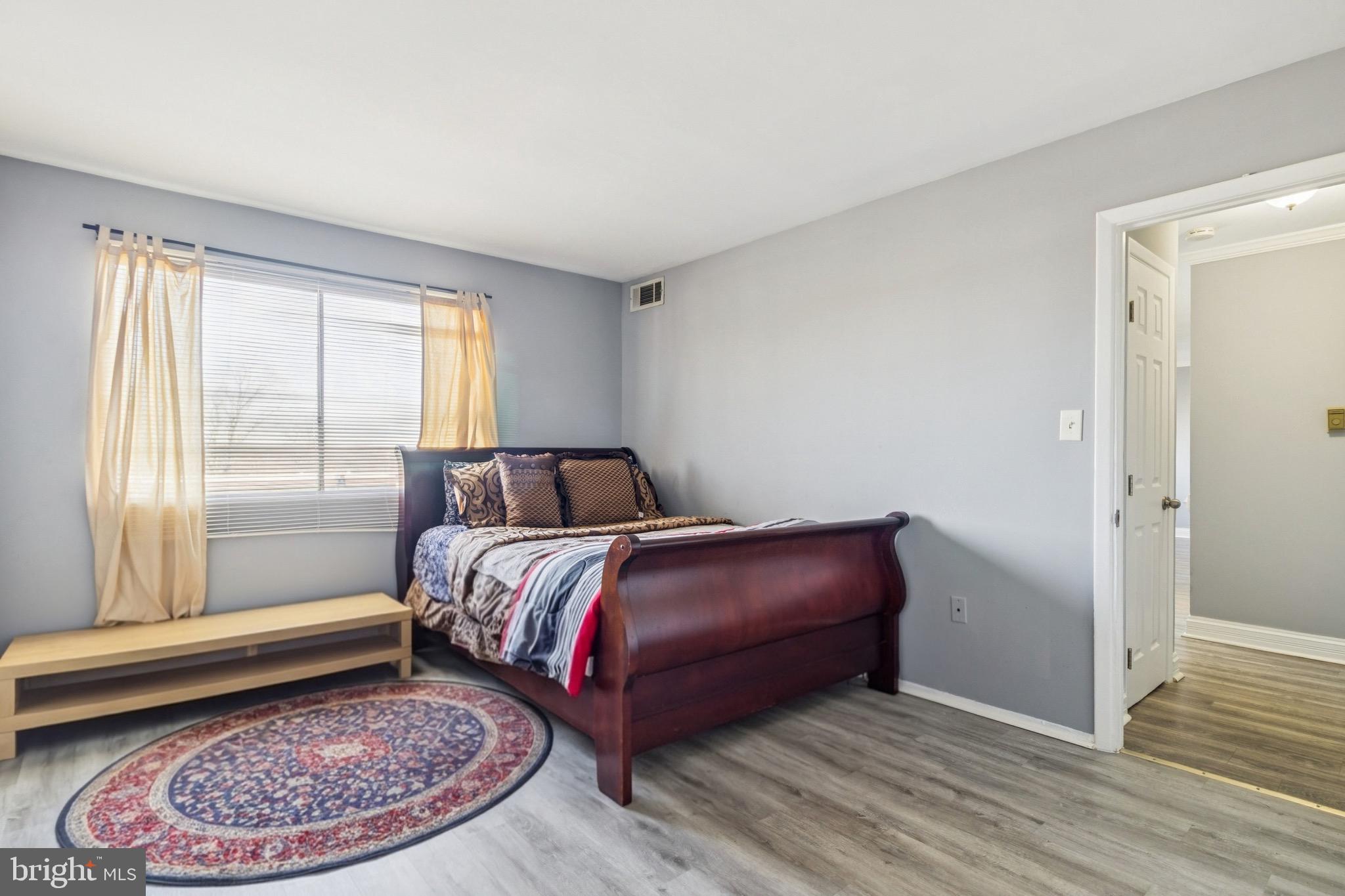 OCCOQUAN RIDGE CONDO - Residential