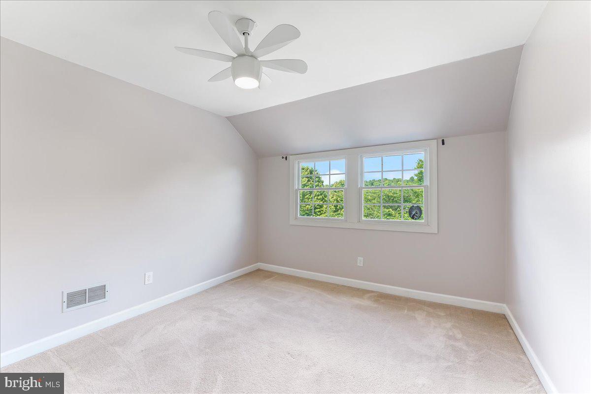 DUCK FARM - Residential