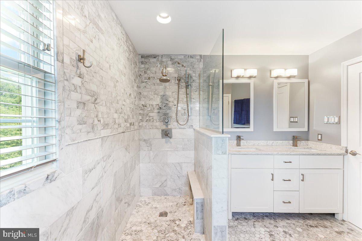 DUCK FARM - Residential