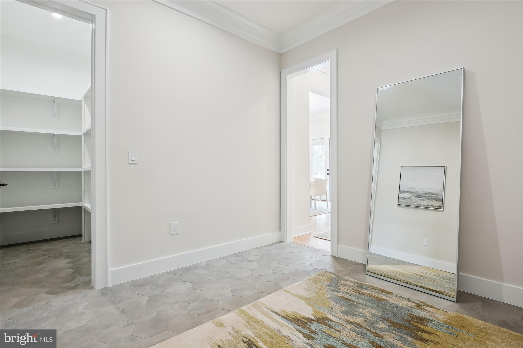 KENSINGTON HEIGHTS - Residential