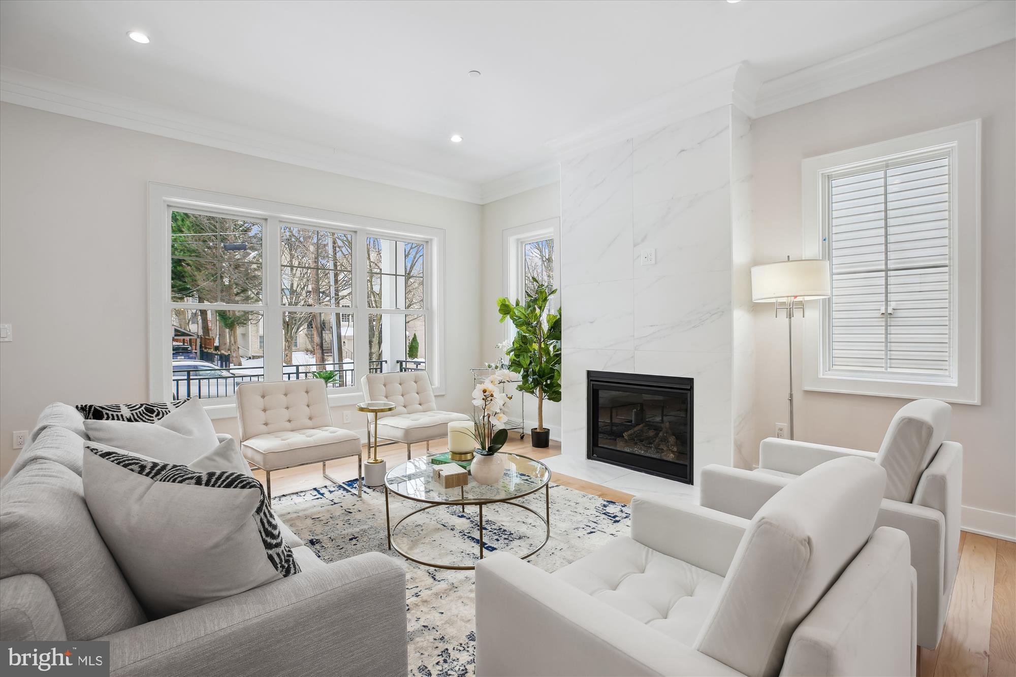 KENSINGTON HEIGHTS - Residential