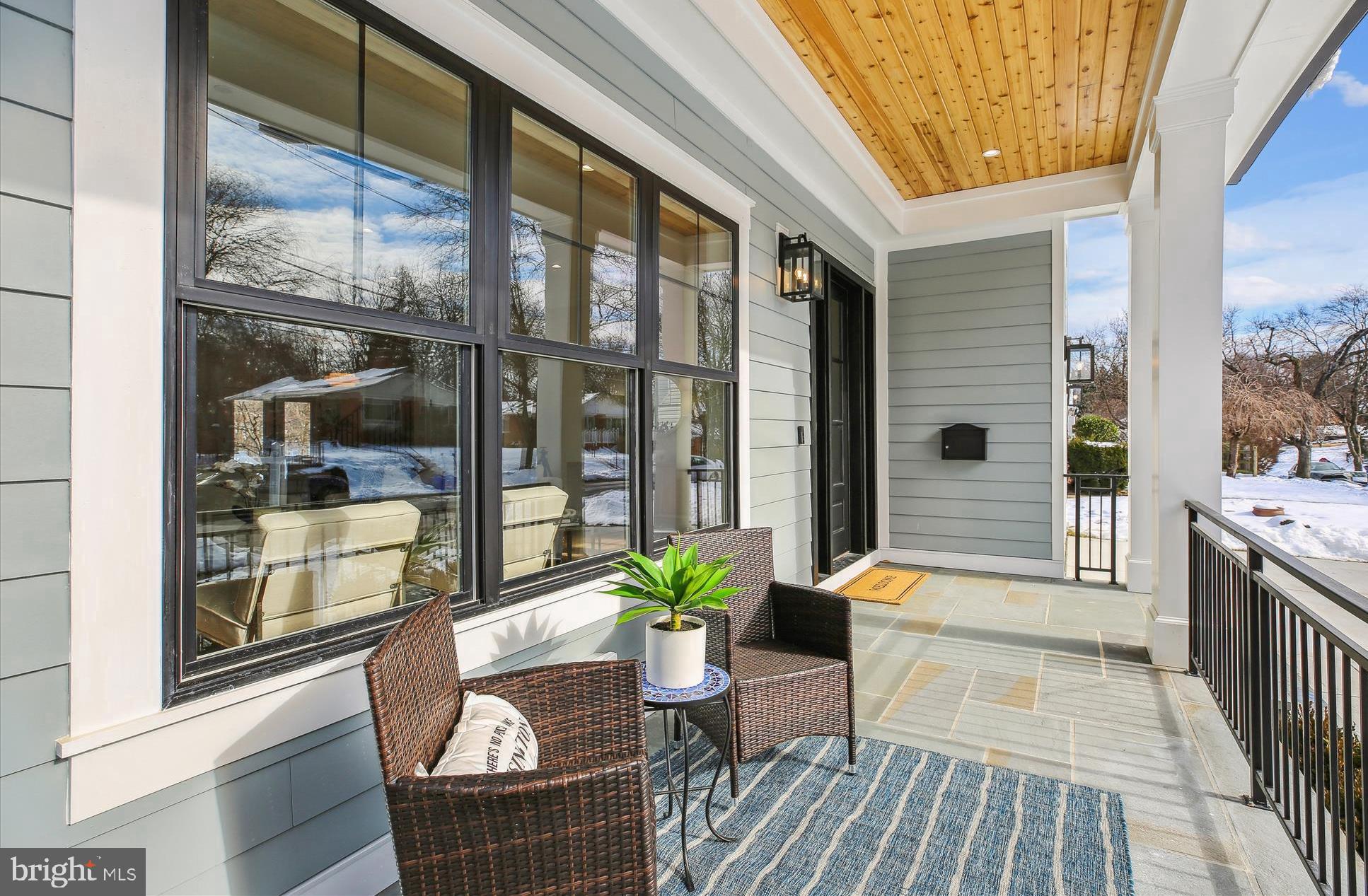 KENSINGTON HEIGHTS - Residential