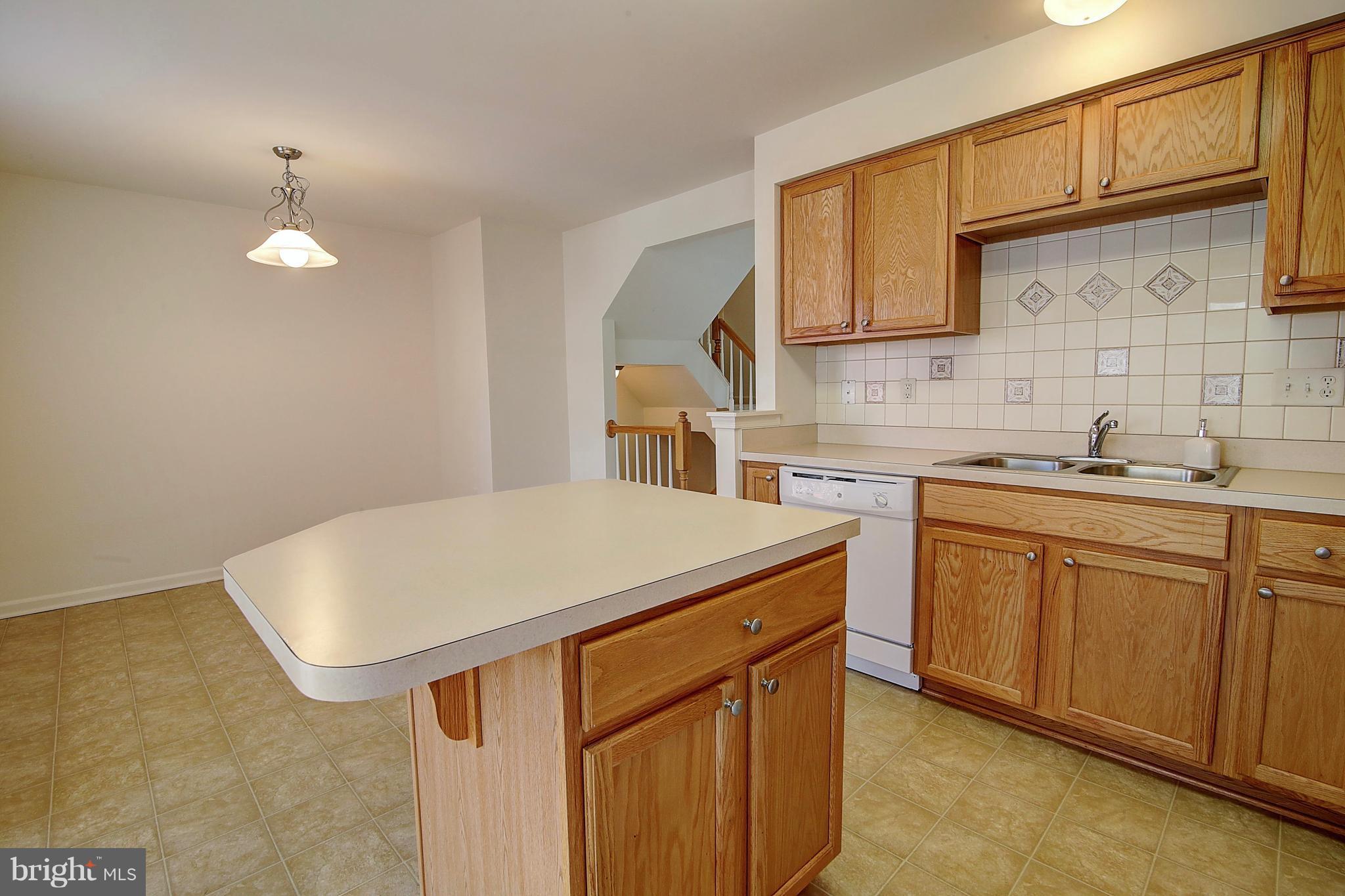 LAKELAND PLACE - Residential