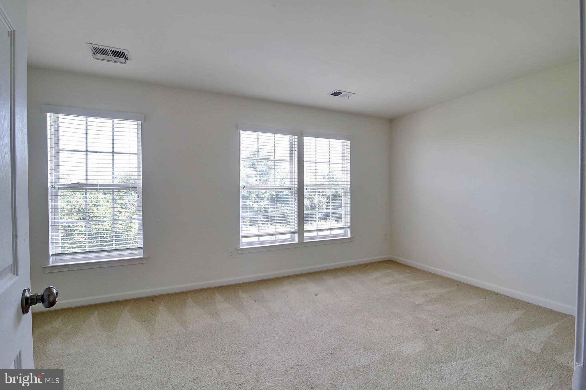 LAKELAND PLACE - Residential