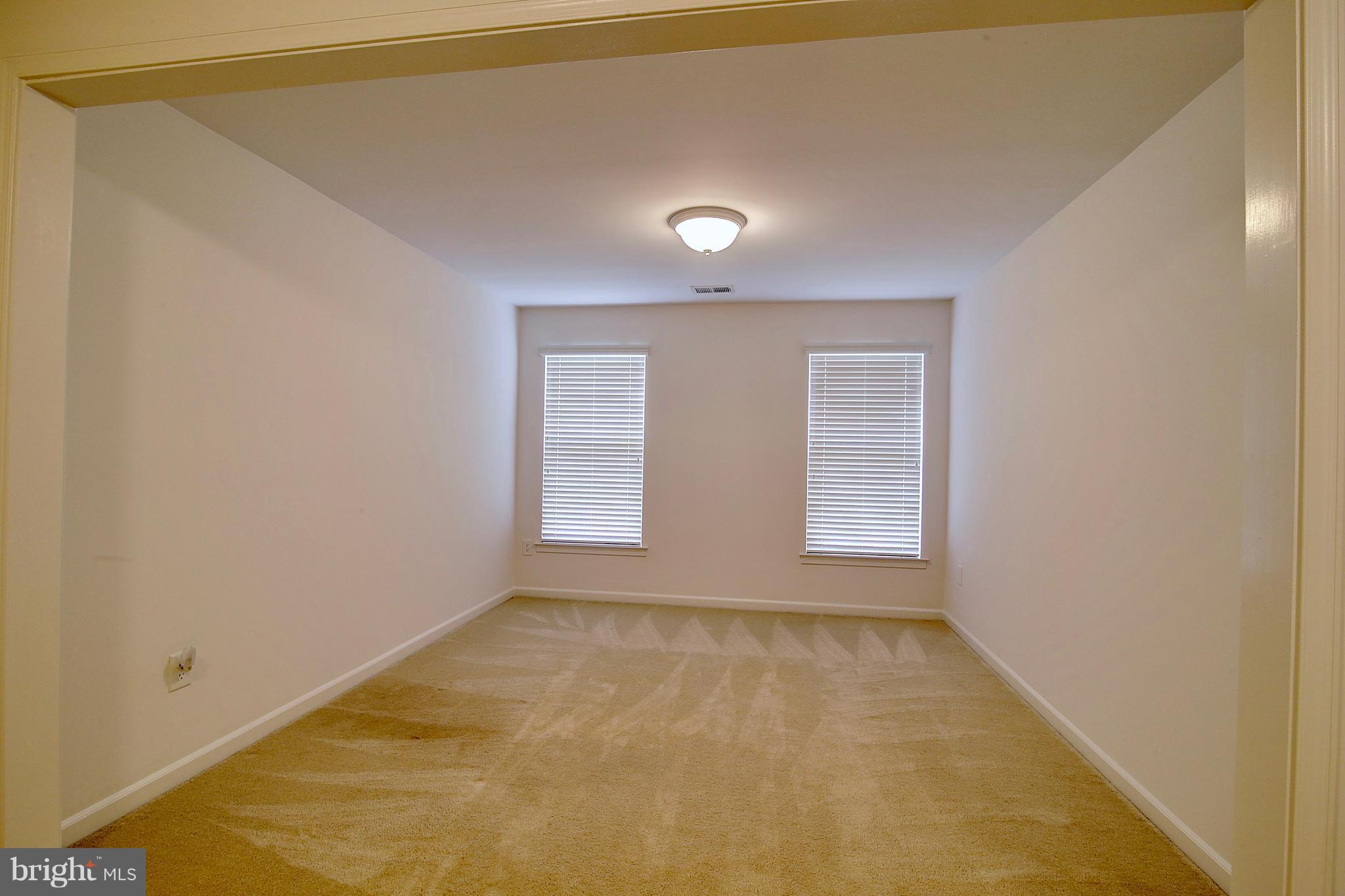 LAKELAND PLACE - Residential