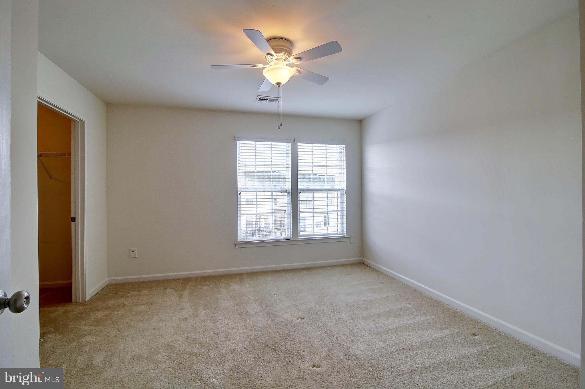 LAKELAND PLACE - Residential