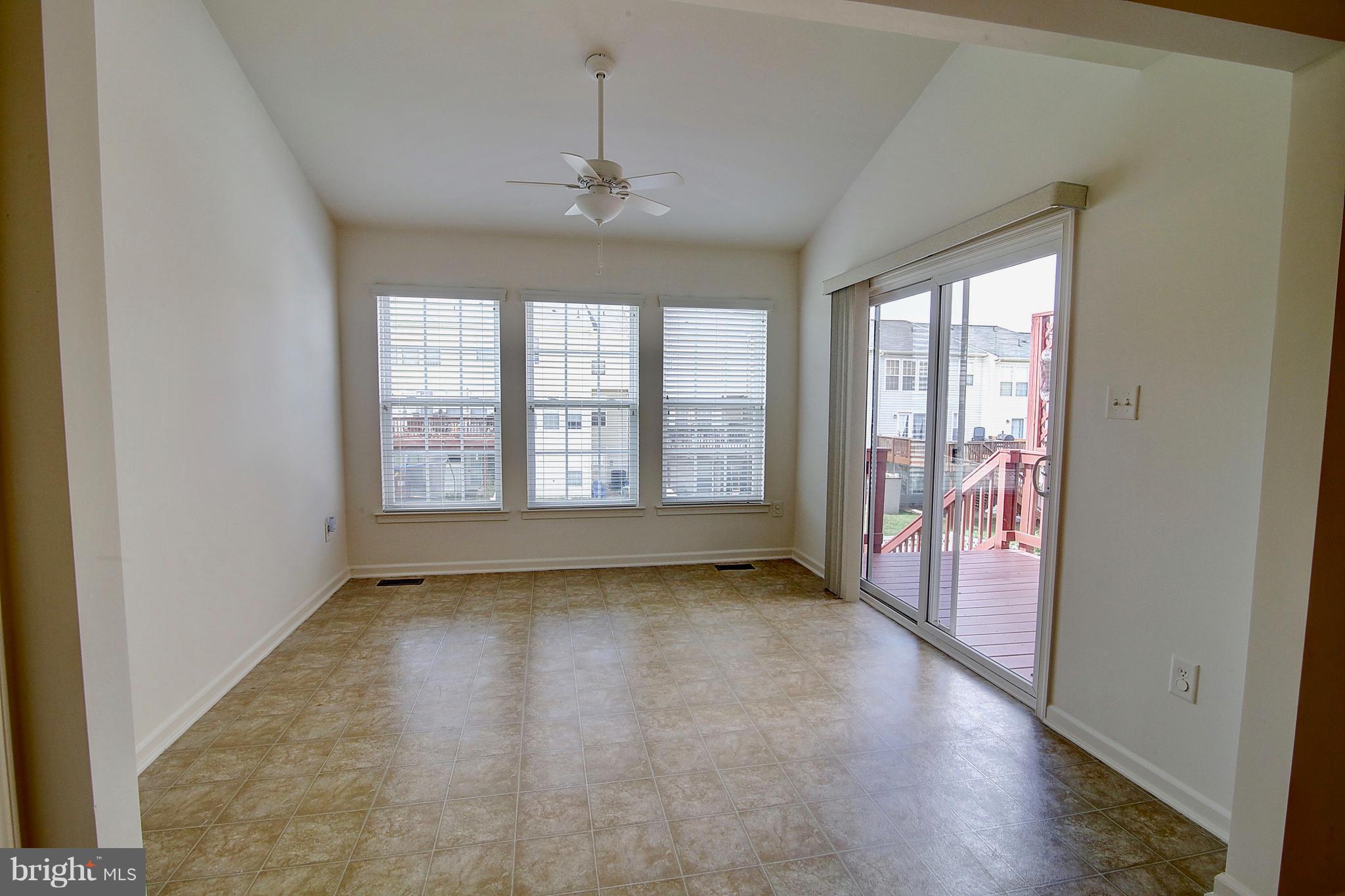 LAKELAND PLACE - Residential