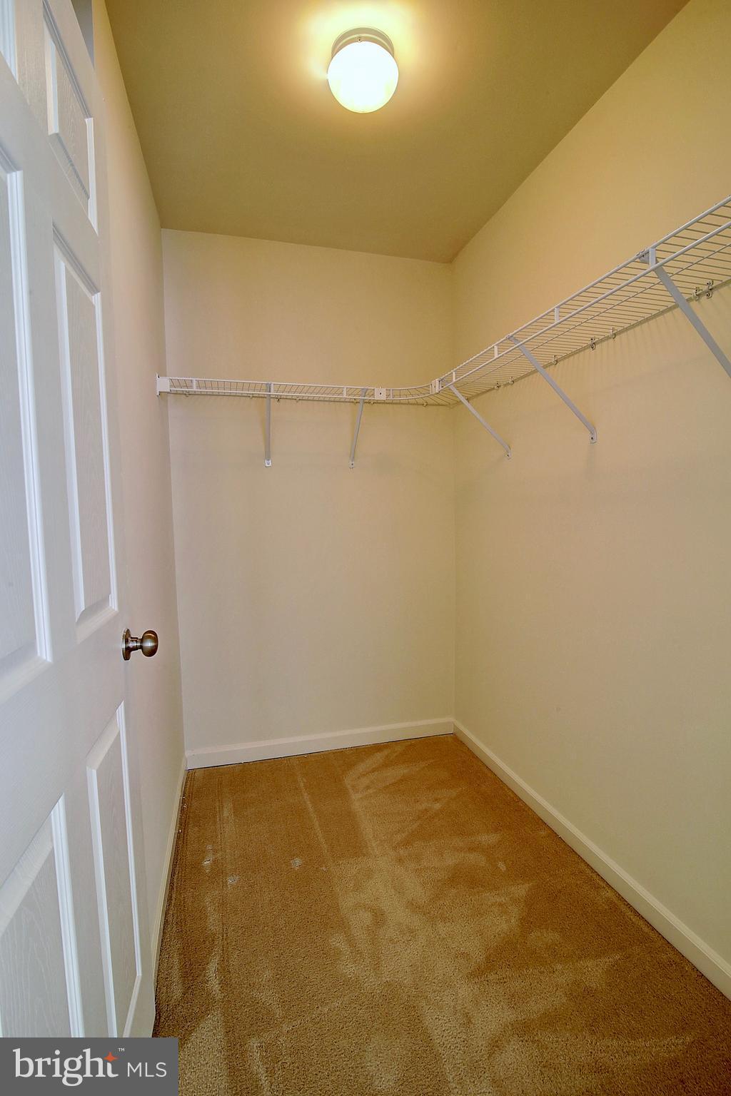 LAKELAND PLACE - Residential