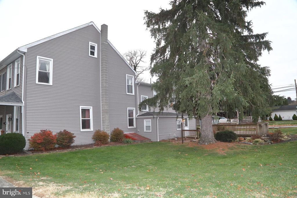 Photo of 27 Essex Street, MARIETTA, PA 17547 (MLS # PALA2060832)