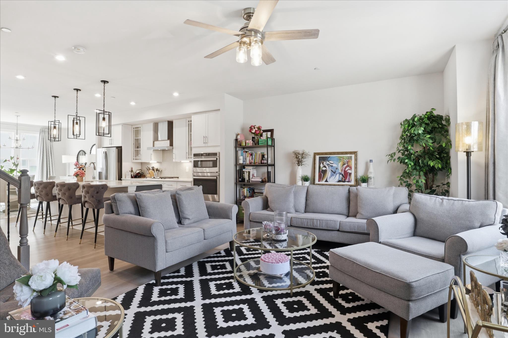 NORTH HILL - Residential