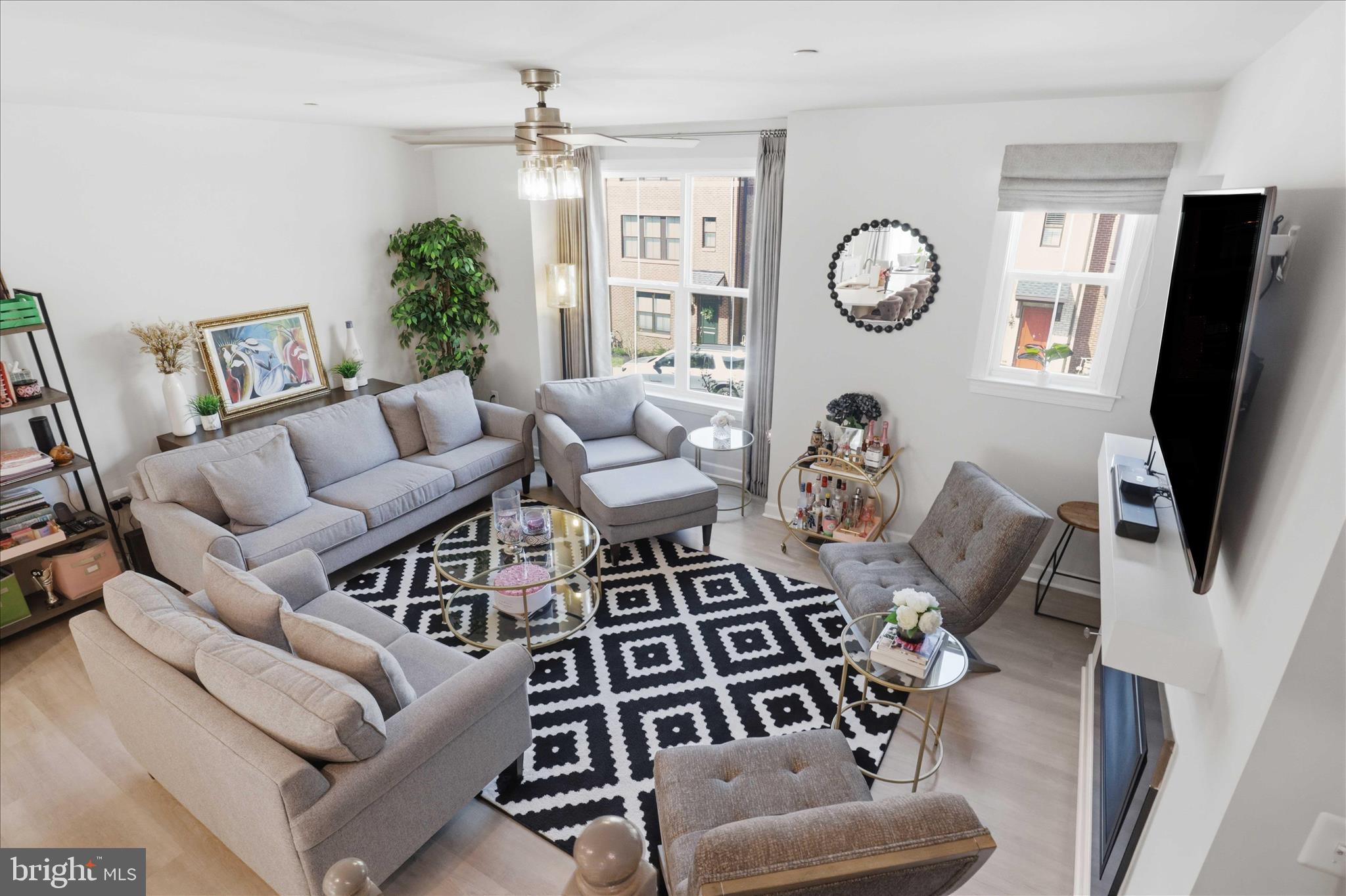 NORTH HILL - Residential