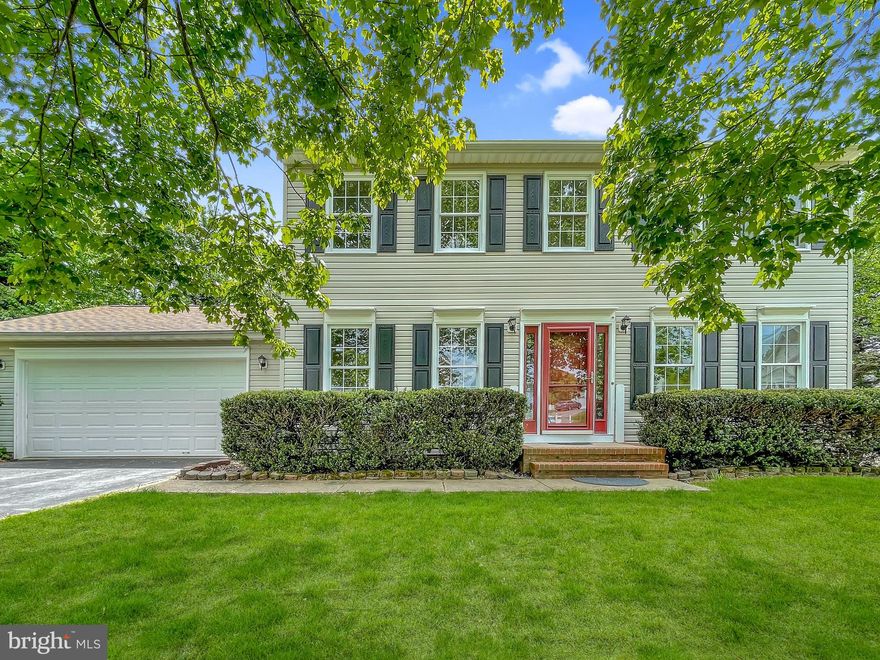 Look no further!  Beautiful, freshly painted colonial style home- located in cul de sac.  Minutes from downtown Fredericksburg, VRE, Commuter lot, shopping & SO MUCH MORE!  This gem features gorgeous, JUST refinished hardwood flooring when entering from the main entrance into the living and kitchen areas!   Spacious, open concept kitchen with a breakfast island & adjoining family room with fire place.  Plus, additional front room for formal living area or office space and separate dining room!   4 spacious bedrooms & 2 full bathrooms on upper level.  Outback features freshly painted deck with extended patio. 
 Sprawling, fully fenced yard with mature trees for shade!  2 car garage for plenty of extra storage!  Contact your Realtor to schedule a tour today!