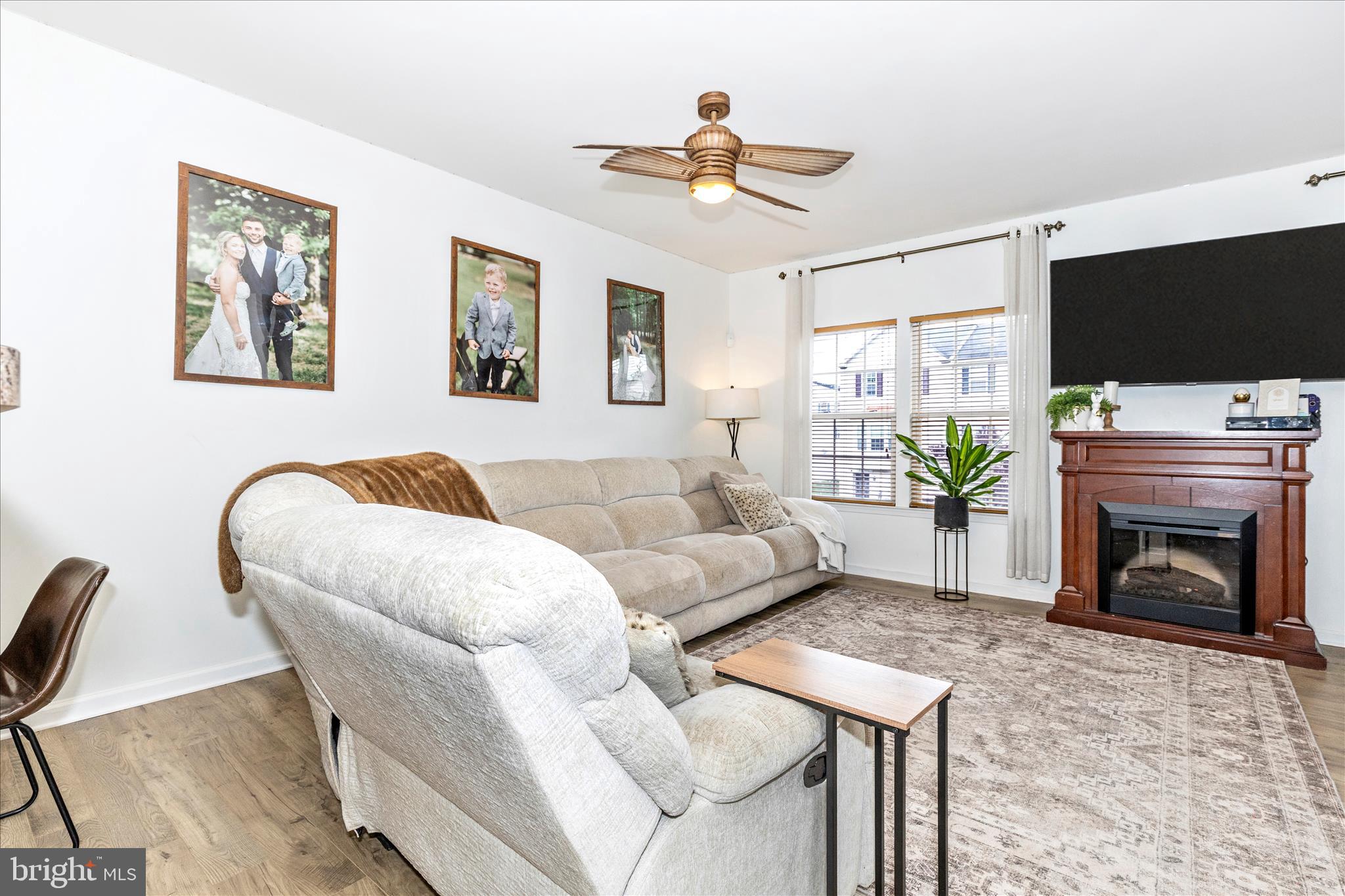 BROOKFIELD - Residential