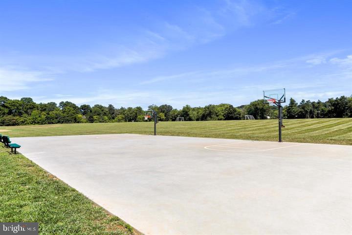 BROOKFIELD - Residential