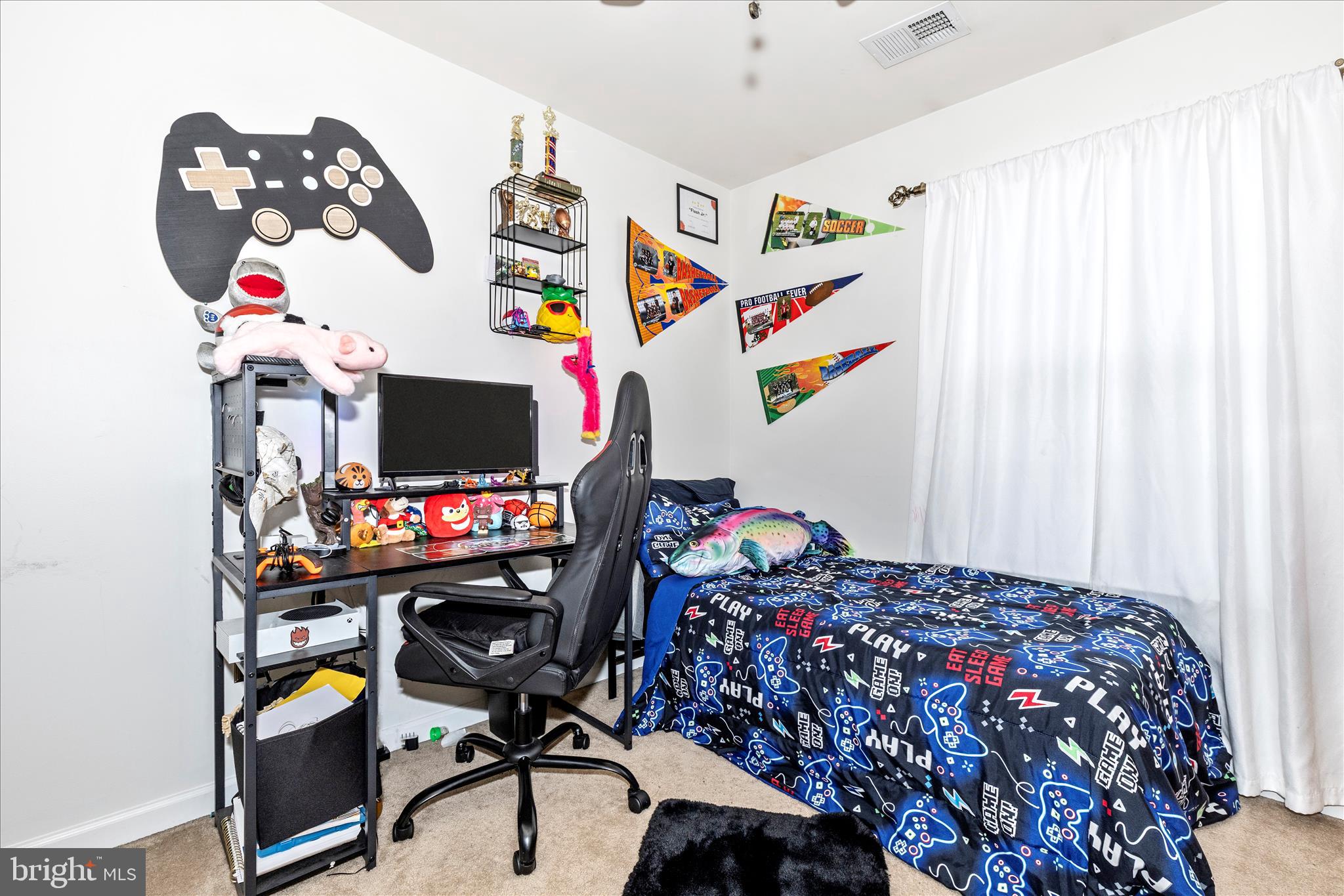 BROOKFIELD - Residential