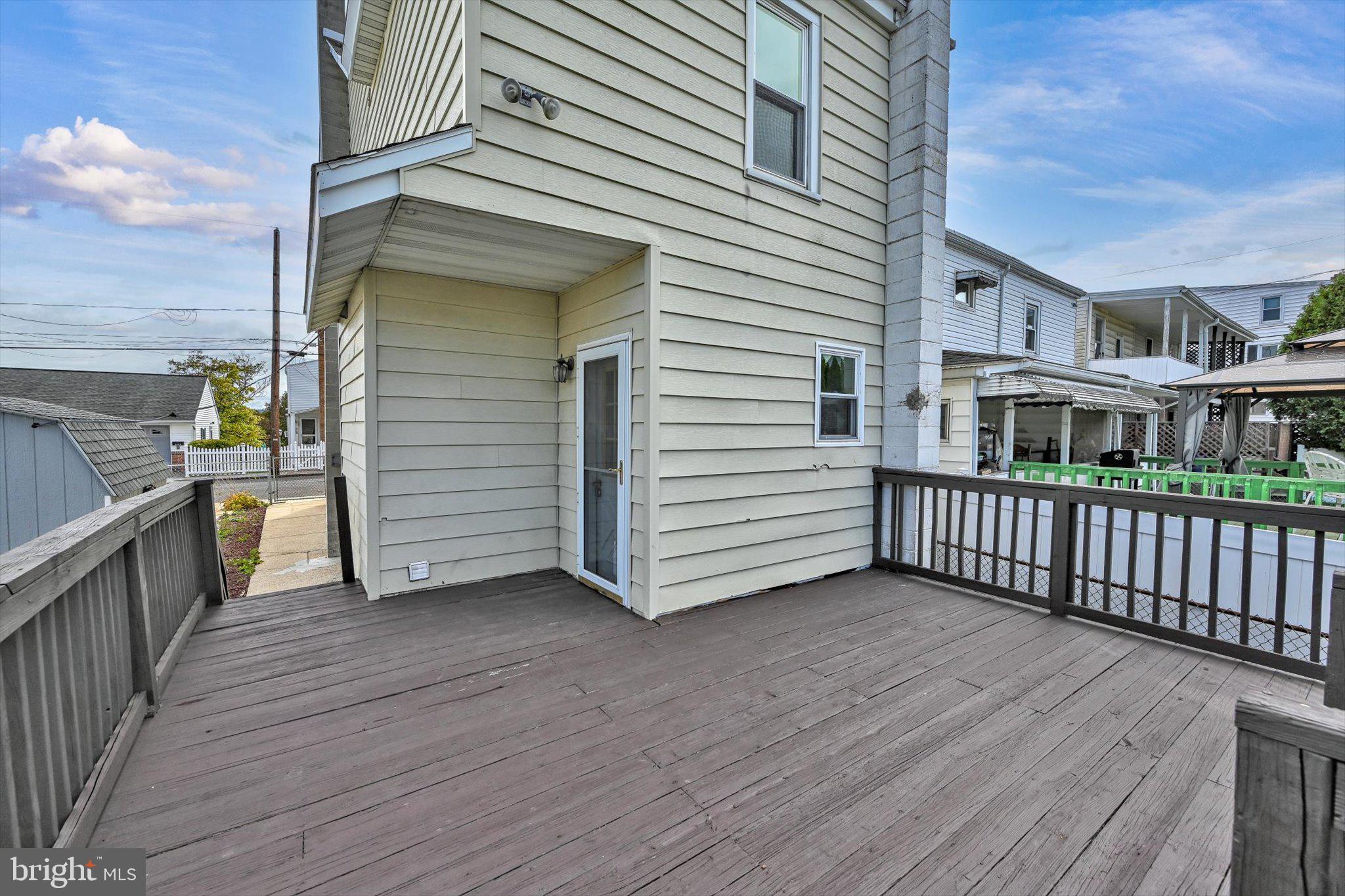 NEW MINERSVILLE - Residential