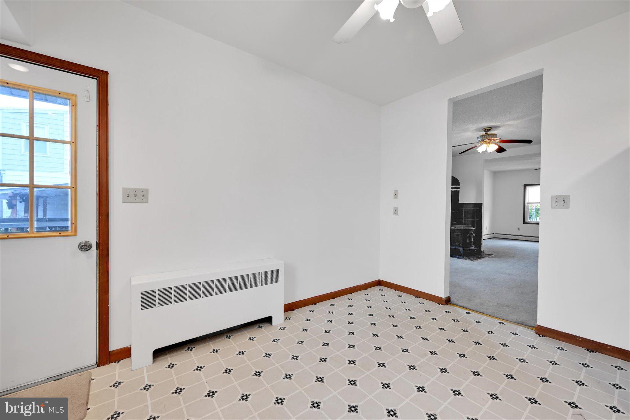 NEW MINERSVILLE - Residential