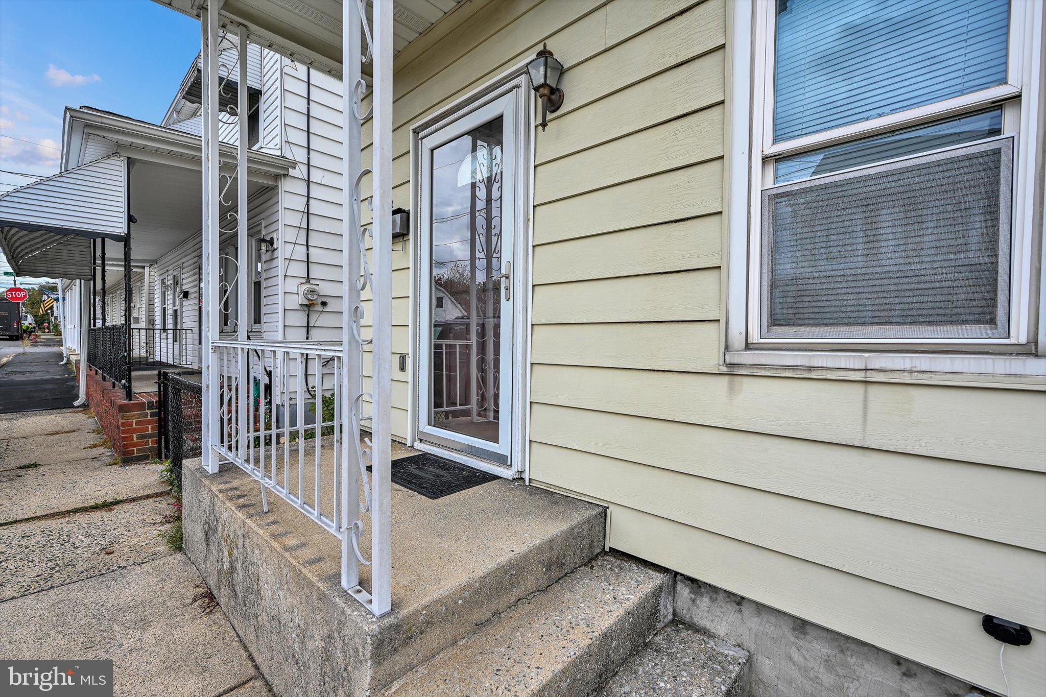 NEW MINERSVILLE - Residential