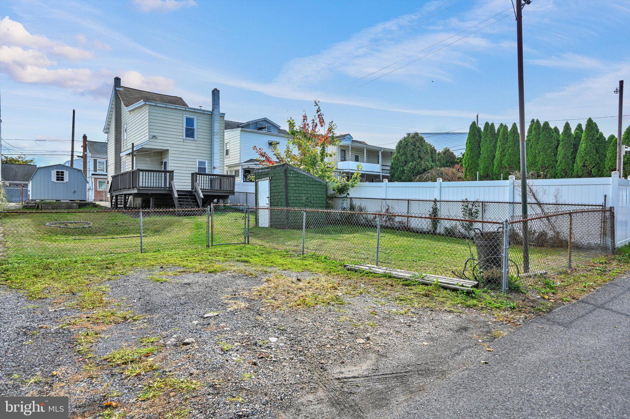 NEW MINERSVILLE - Residential