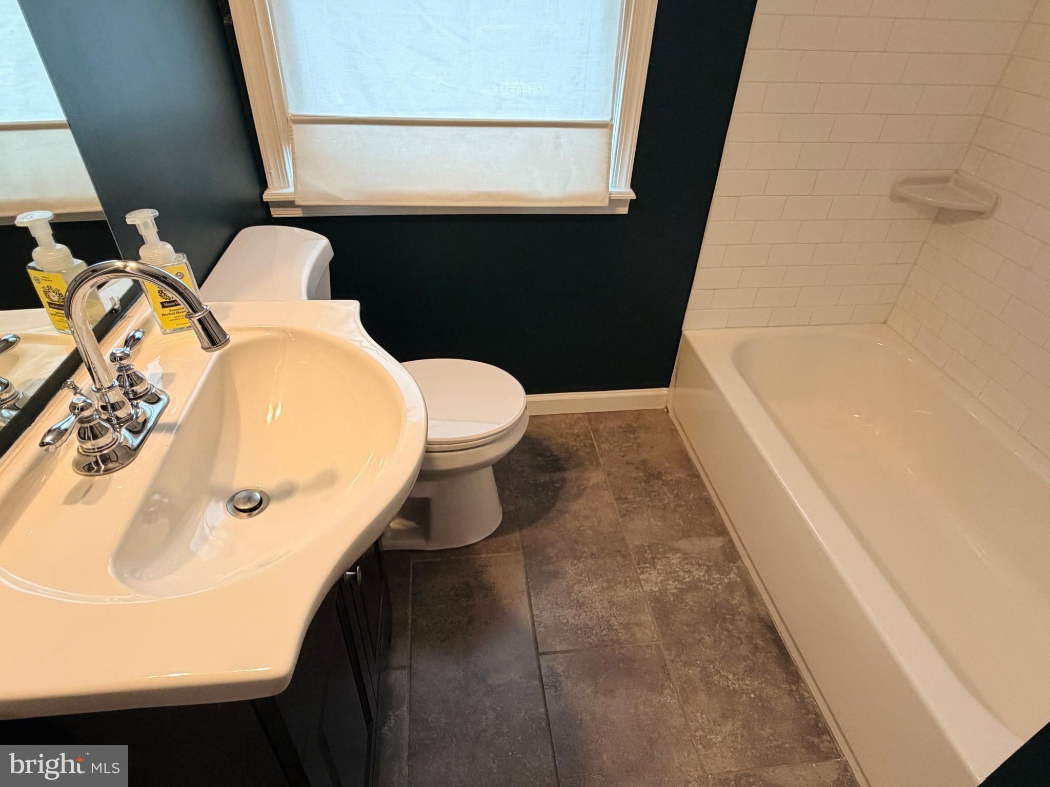 EDNOR GARDENS HISTORIC DISTRICT - Residential