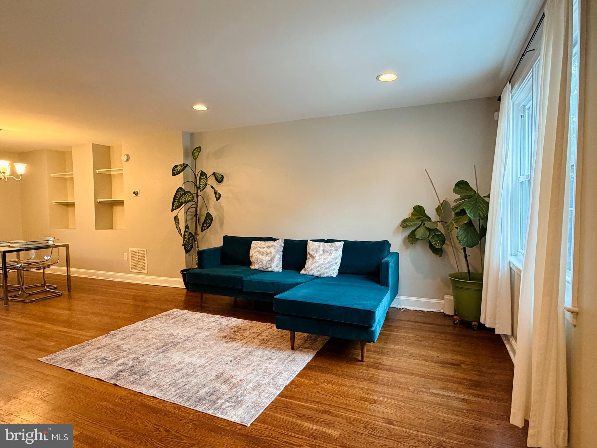 EDNOR GARDENS HISTORIC DISTRICT - Residential