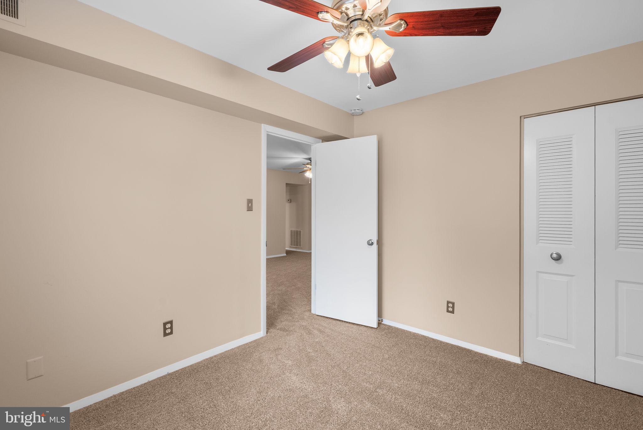 GEORGETOWN VILLAGE - Residential Lease