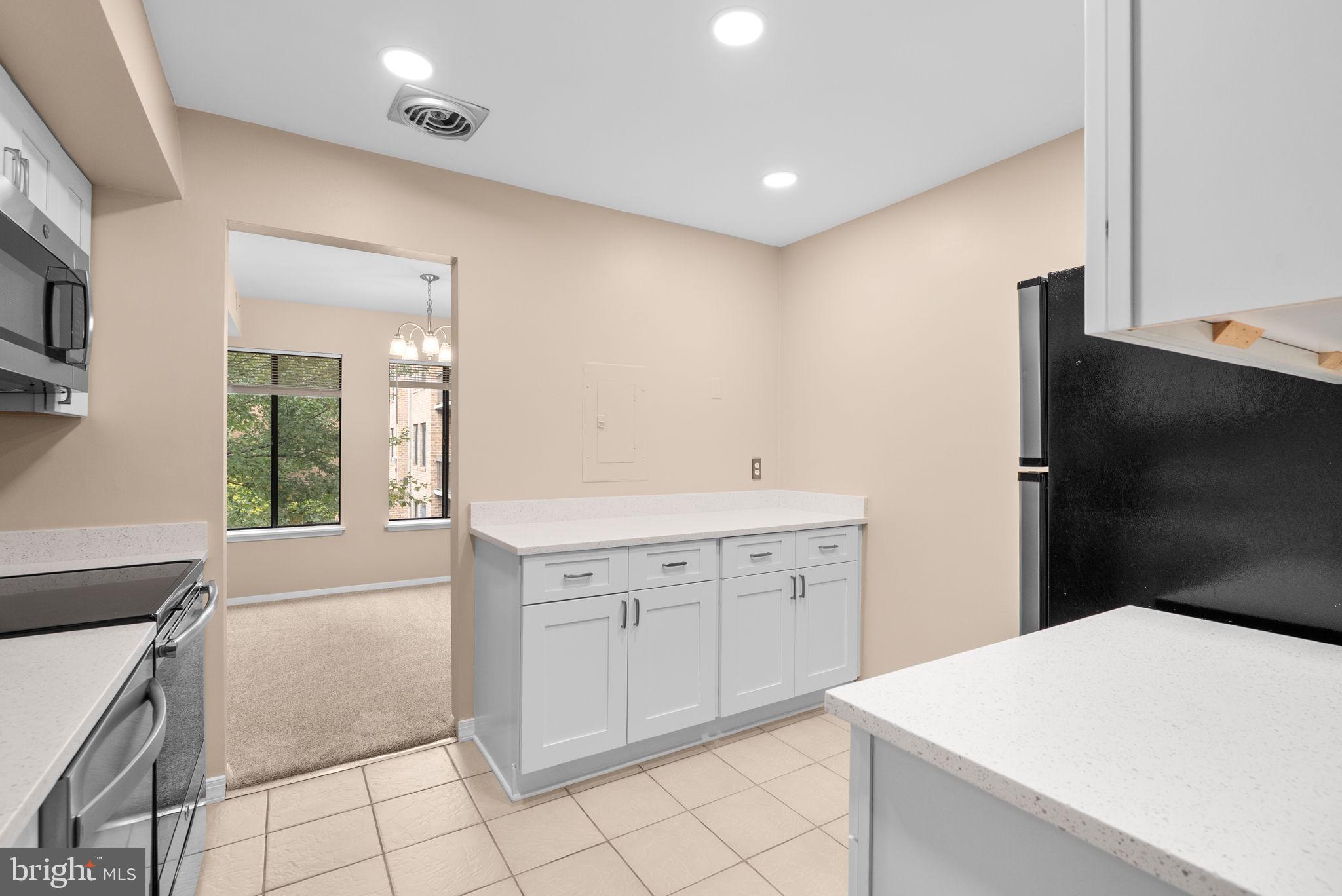 GEORGETOWN VILLAGE - Residential Lease