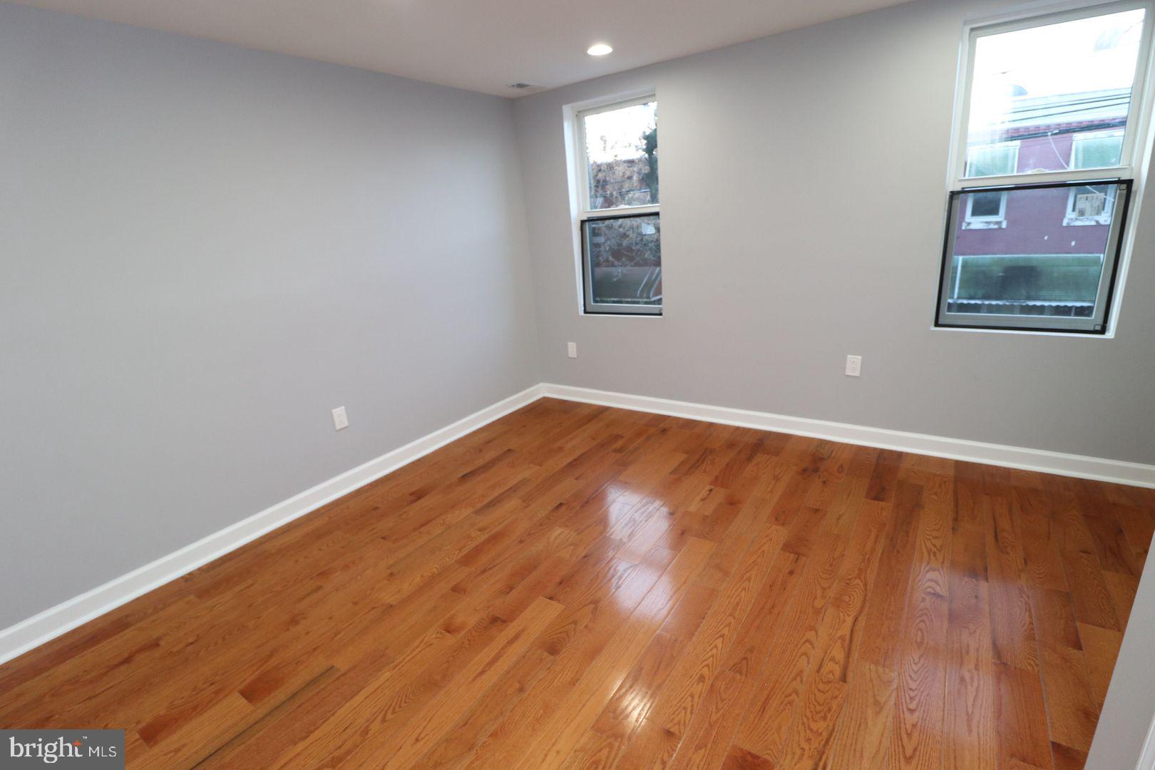 GRAYS FERRY - Residential