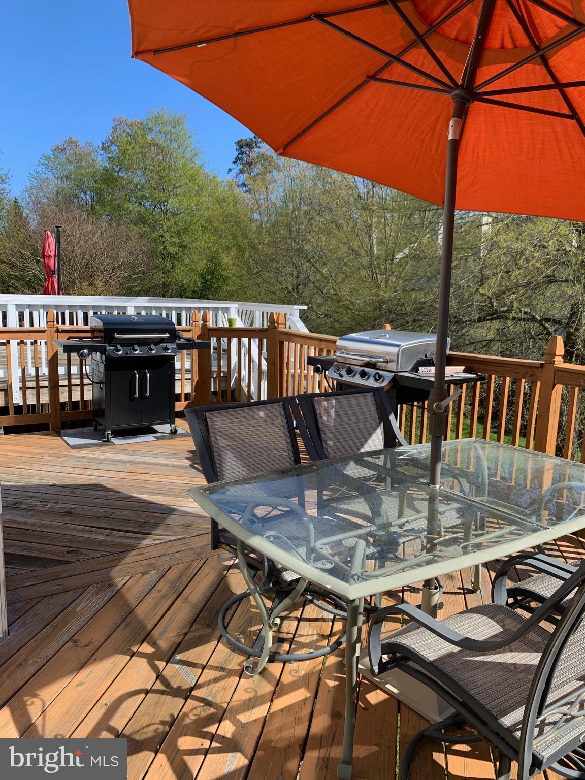 CASCADES - Residential Lease