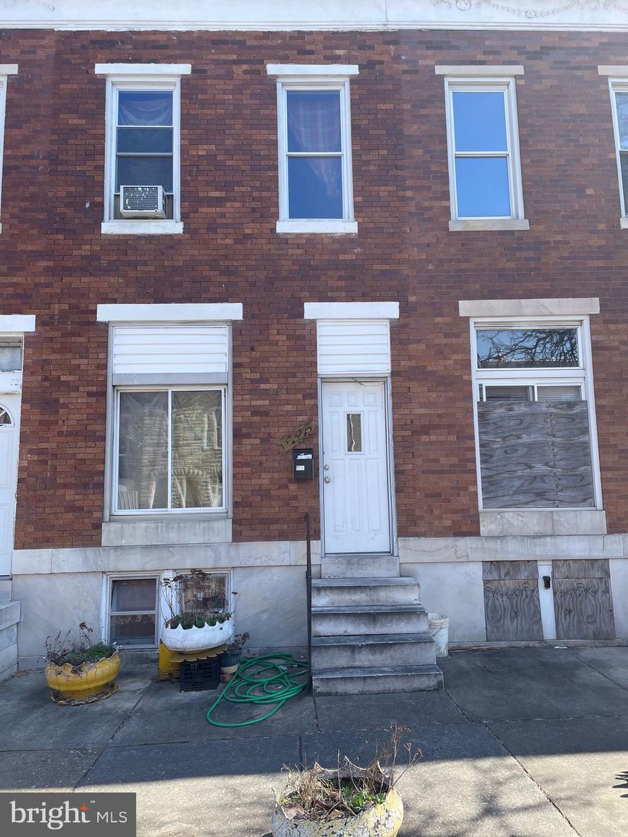 Great investment opportunity, the possibilities are endless! Property is in need of rehab. 3 bed 1 bath with a finished basement. Cash and hard money only. Property is being sold as-is. Seller prefers "Classic Title" as settlement and escrow agent. Schedule a showing today via ShowingTime!