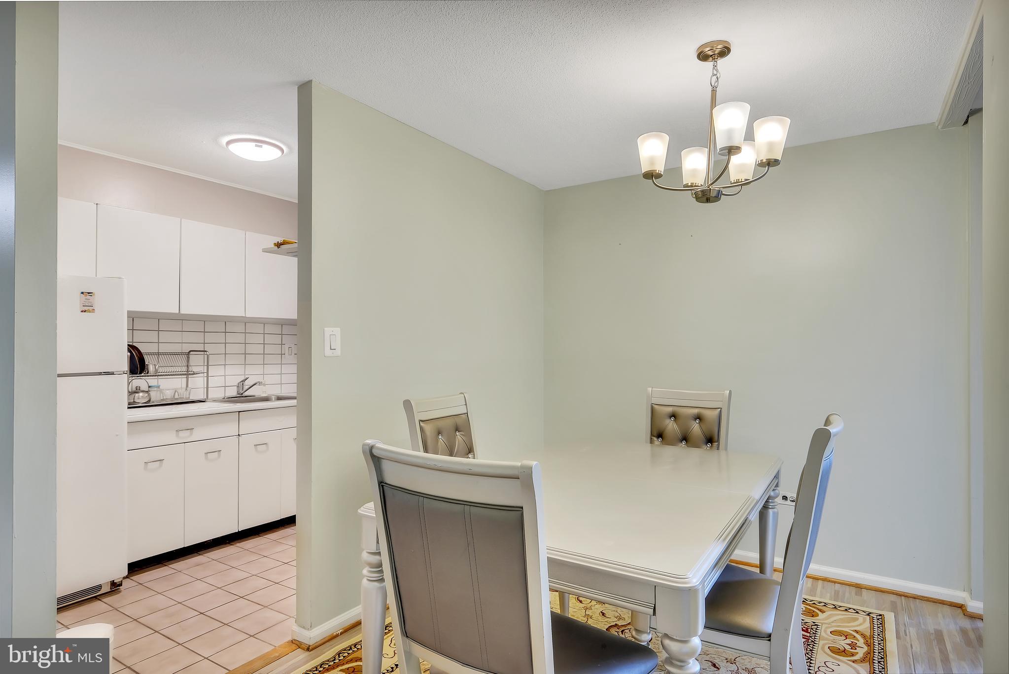 THE CARLTON - Residential