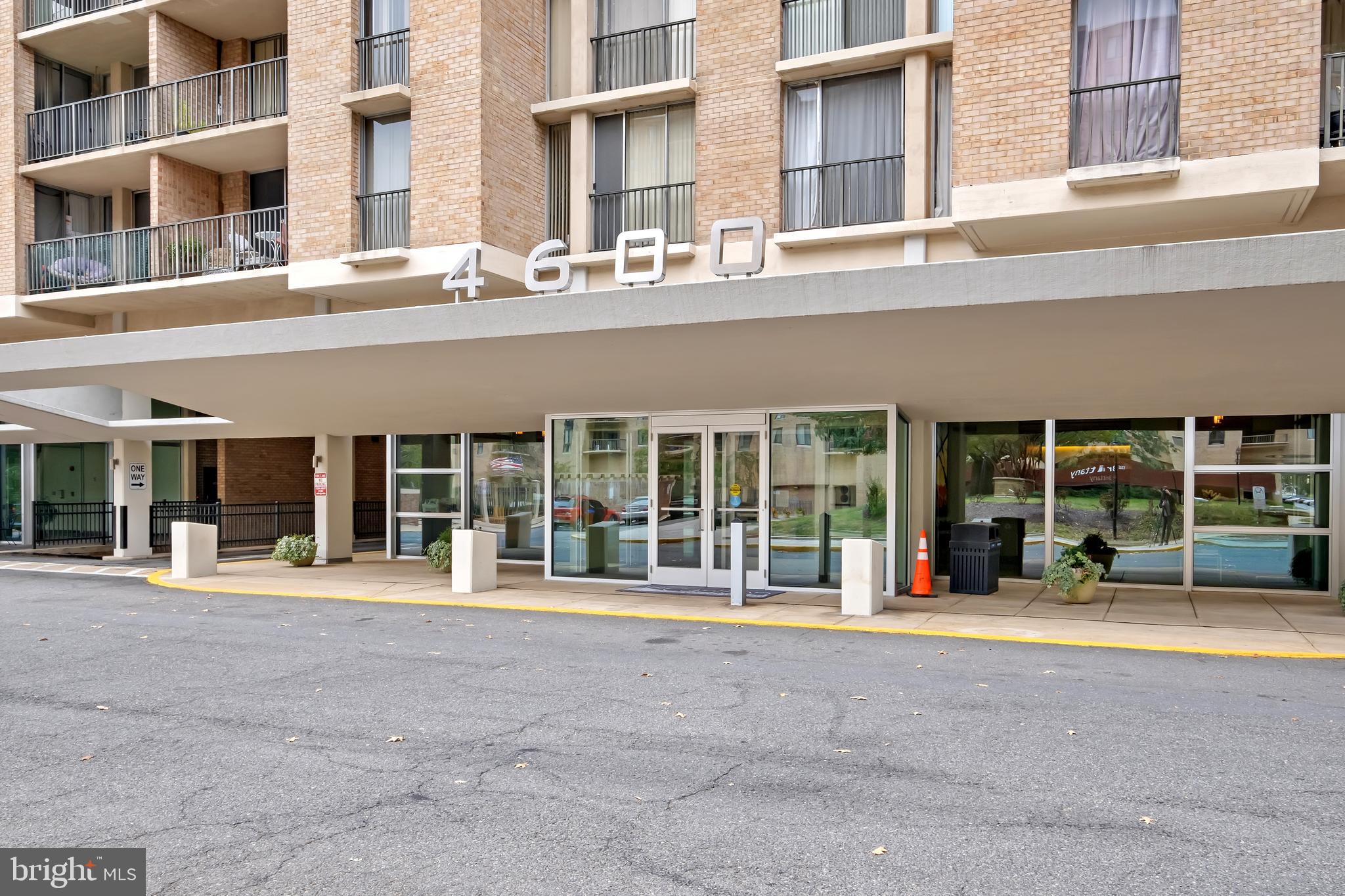 THE CARLTON - Residential