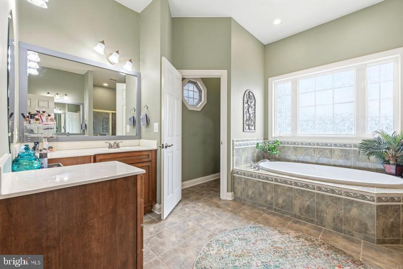 LAKE OF THE WOODS - Residential