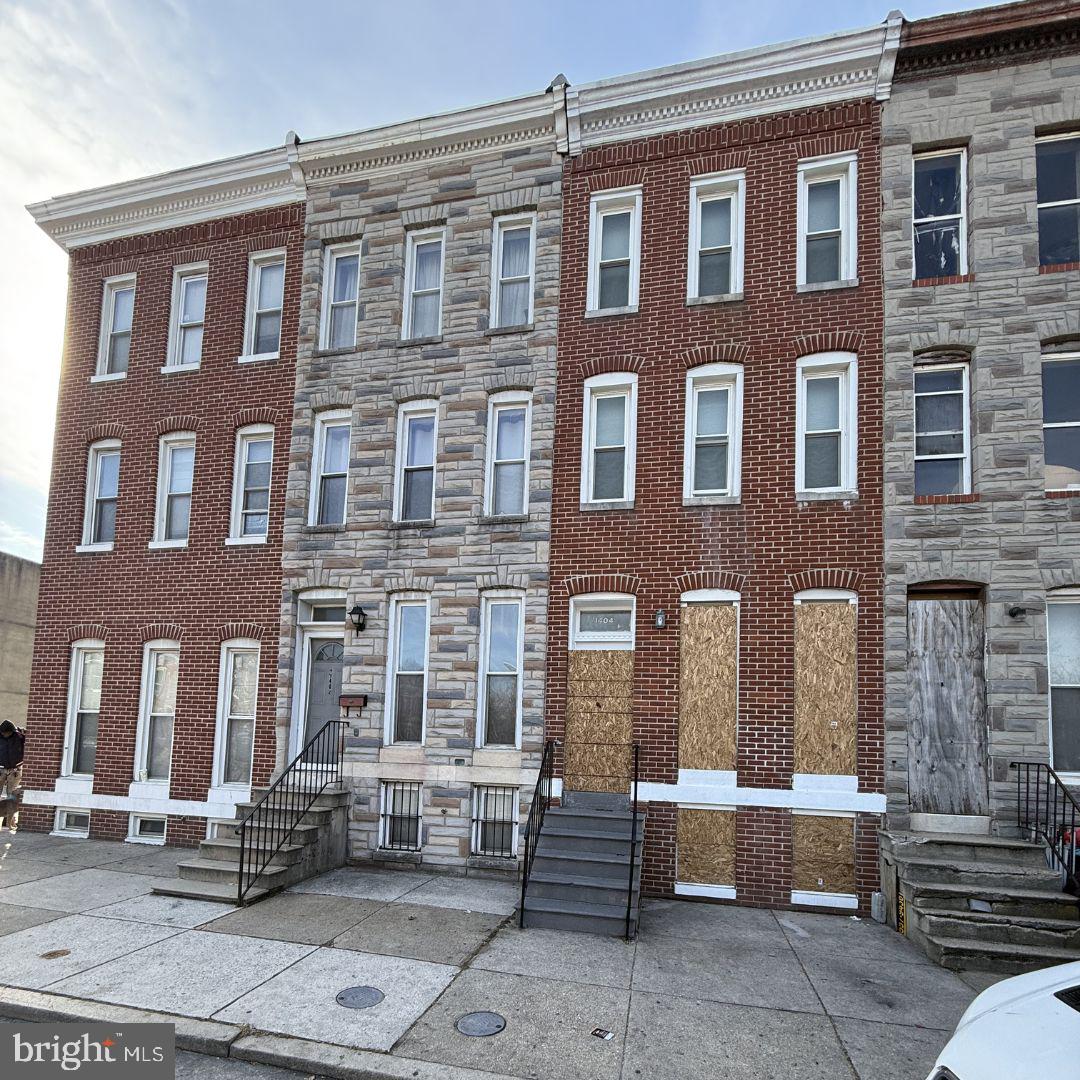 SANDTOWN-WINCHESTER - Residential