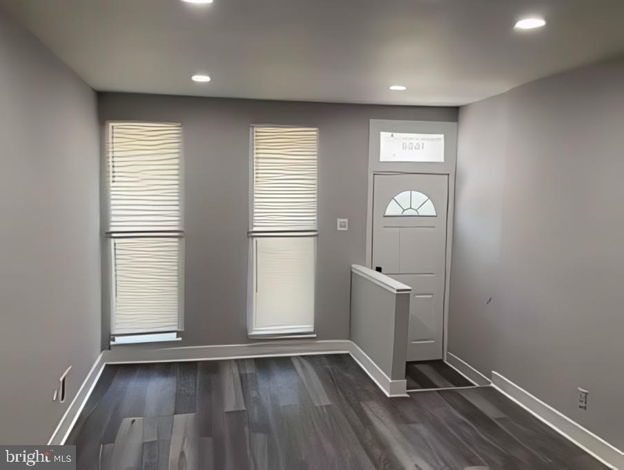 SANDTOWN-WINCHESTER - Residential