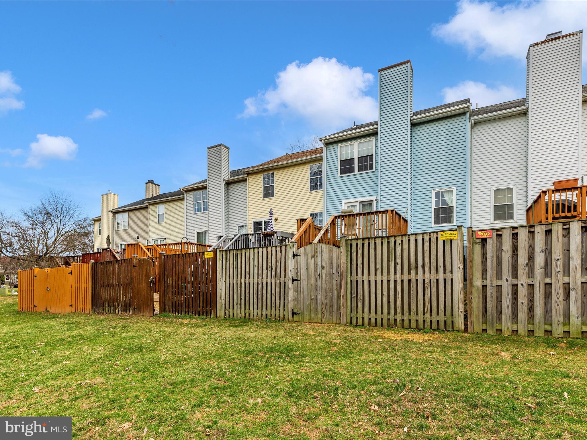 ROBIN MEADOWS - Residential