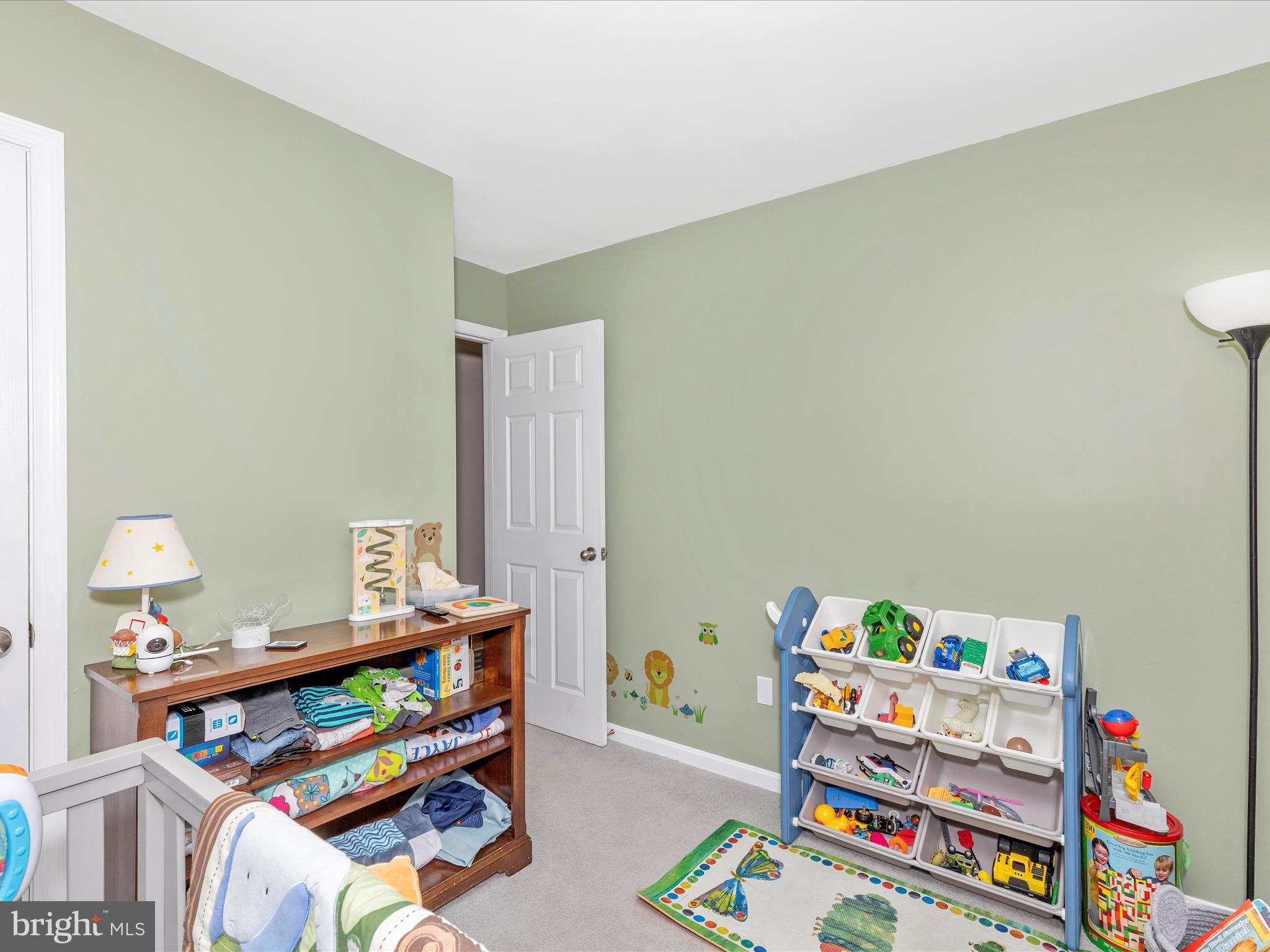 ROBIN MEADOWS - Residential