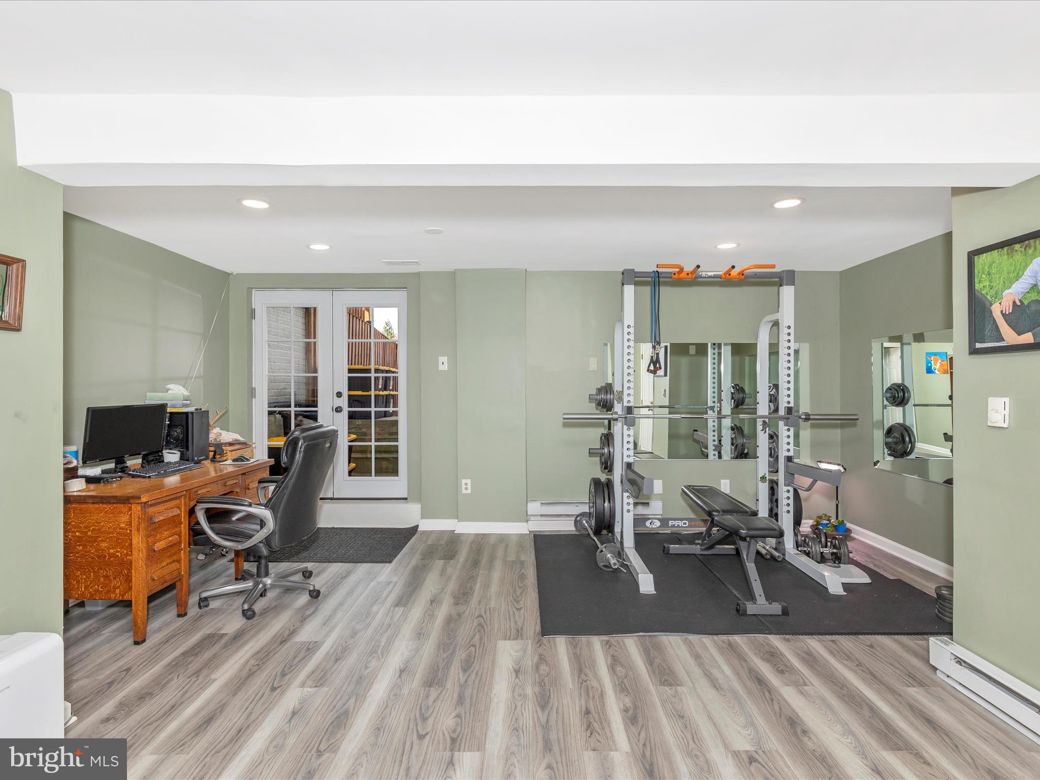 ROBIN MEADOWS - Residential