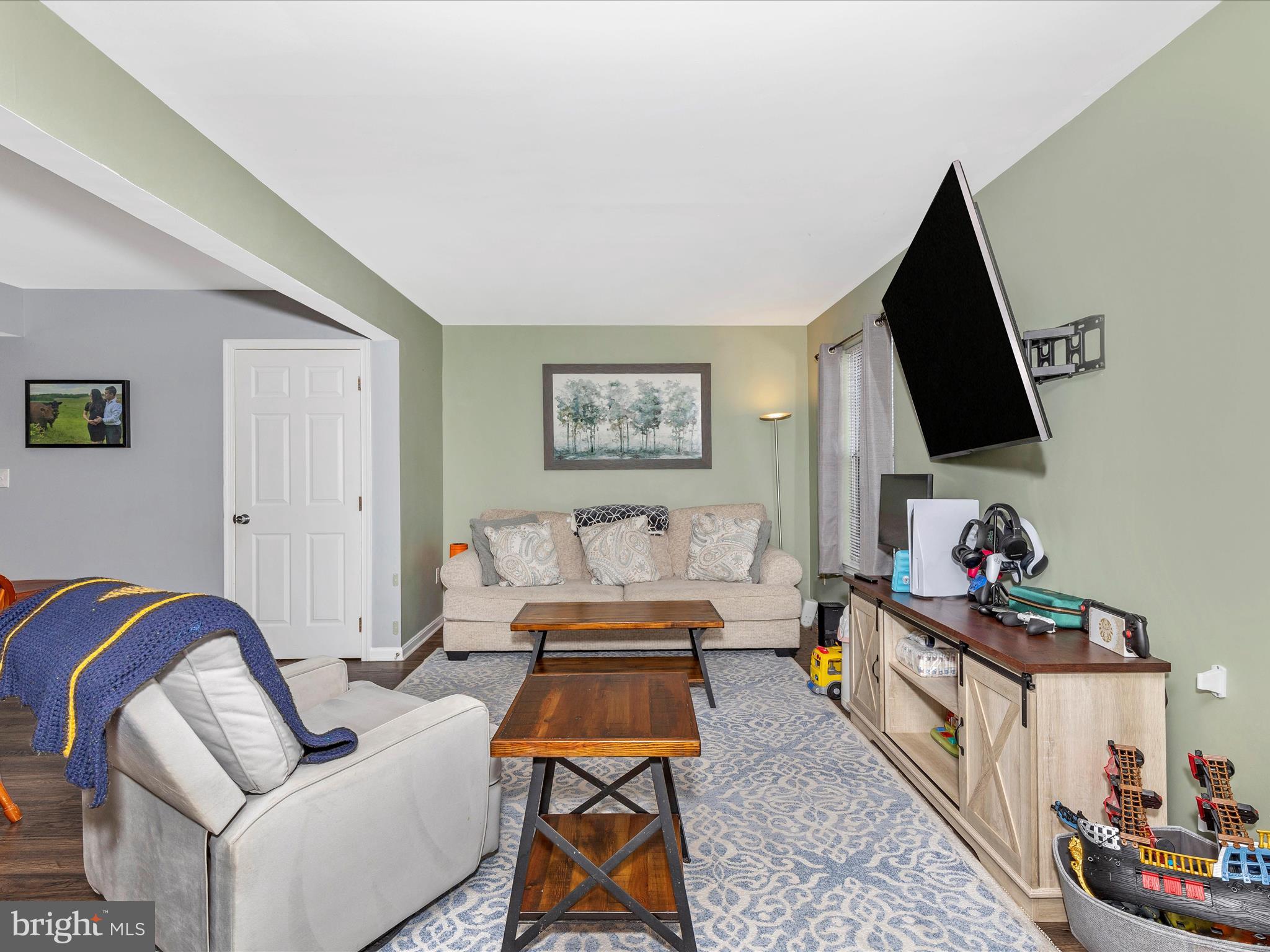 ROBIN MEADOWS - Residential