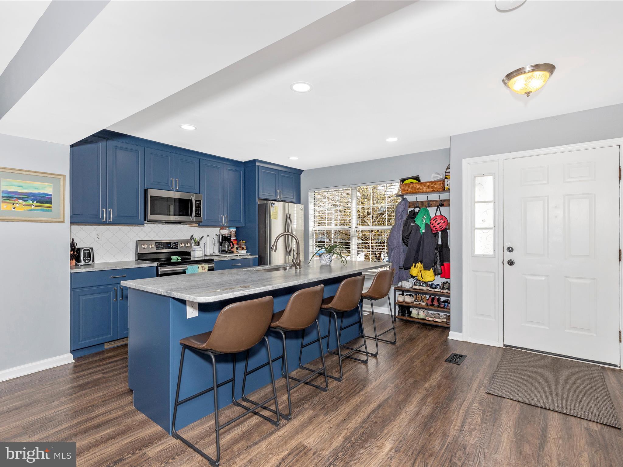 ROBIN MEADOWS - Residential