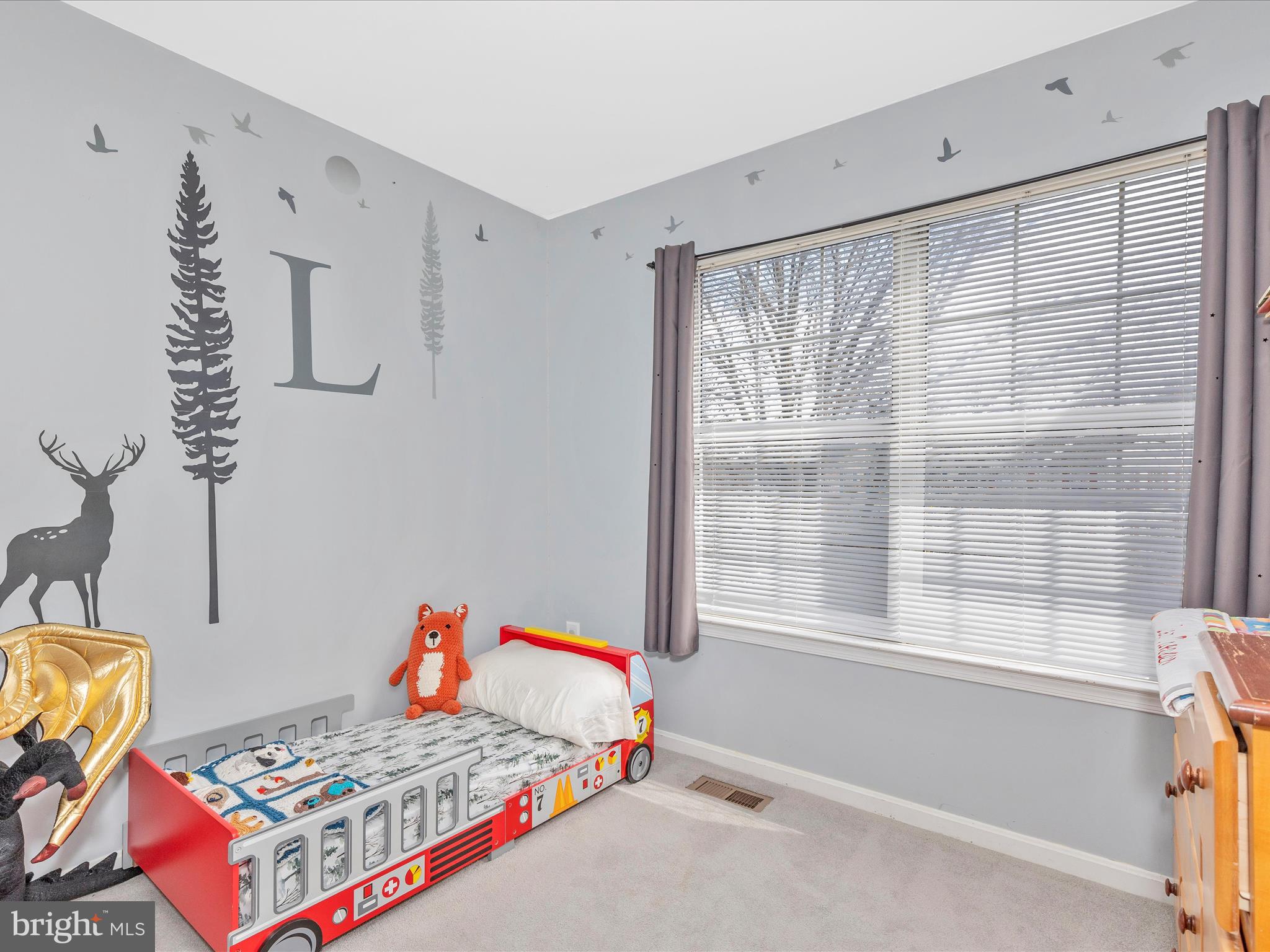 ROBIN MEADOWS - Residential