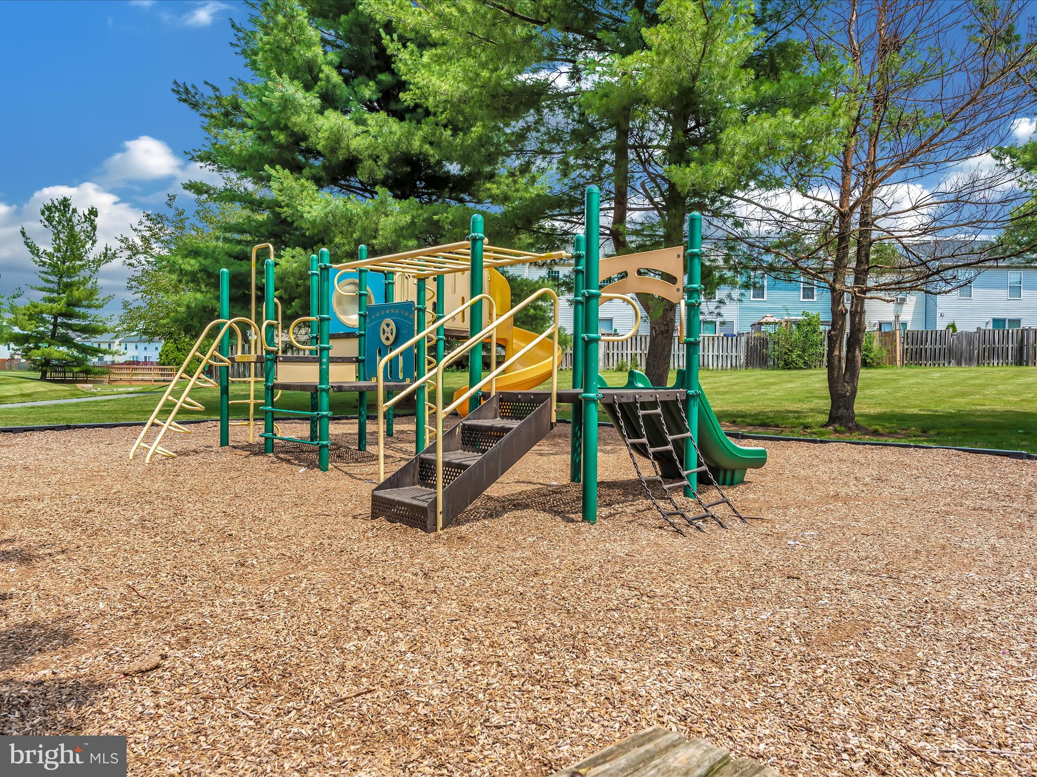 ROBIN MEADOWS - Residential